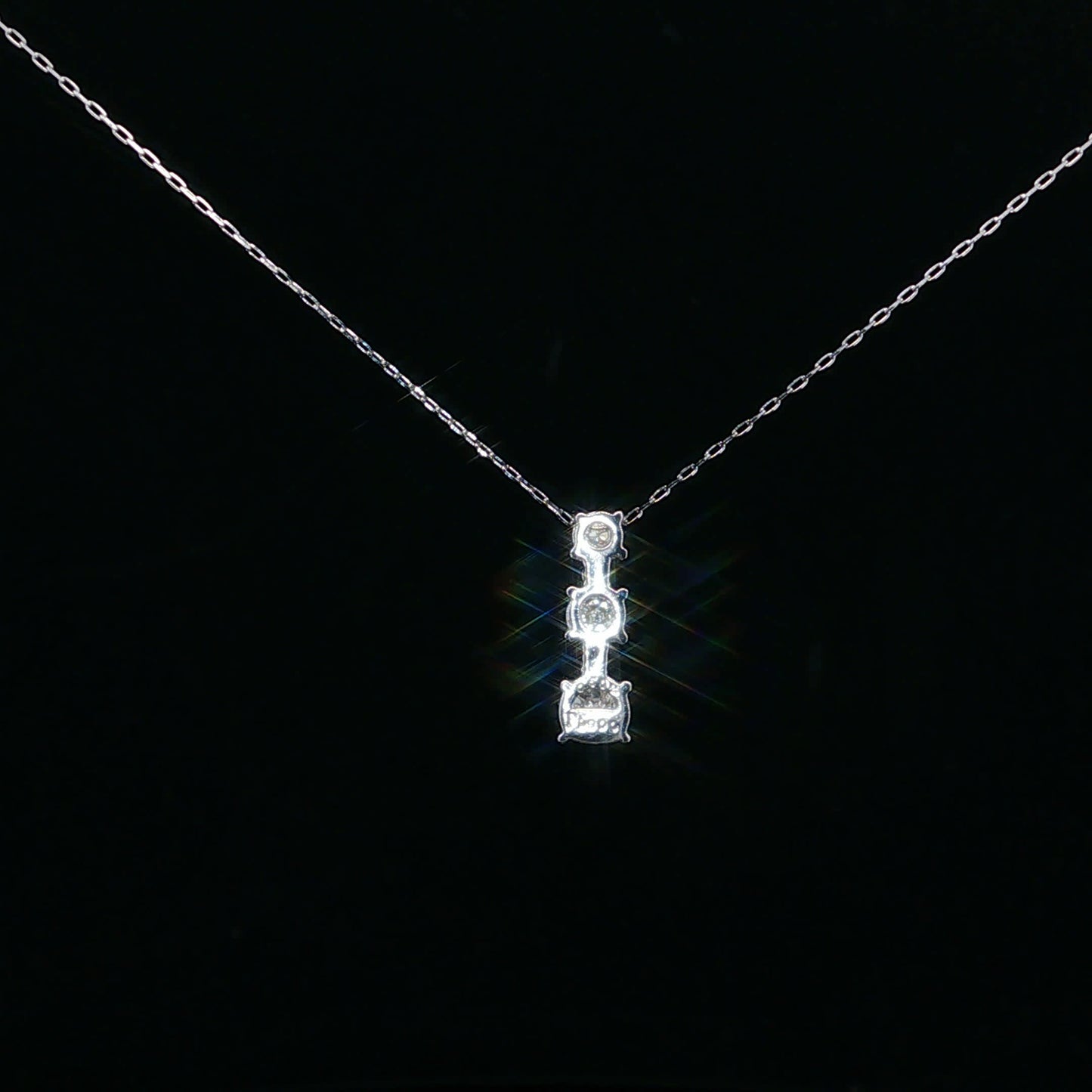 0.50ctw  F/SI1 Bolo Tri-Drop - PT900 - Natural Diamond - 64243