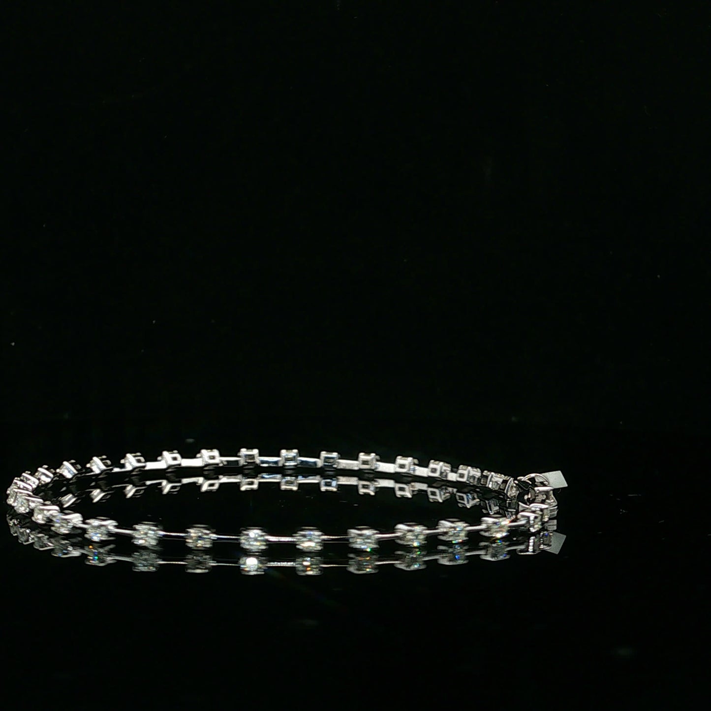 1.06ctw G/SI1 Station Bracelet - 14KW - Natural Diamond - 64249