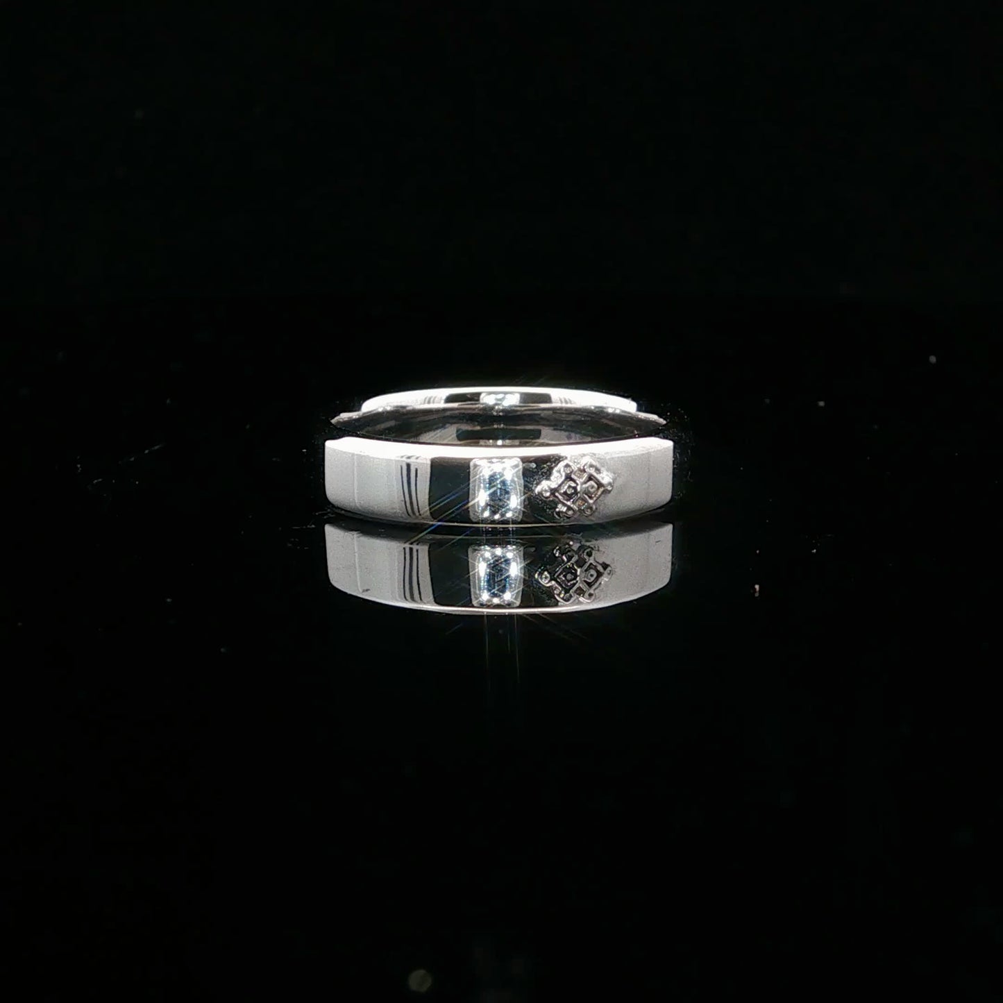 4mm Khatan Reversable - 14KW - Natural Diamond - 64275-5.5