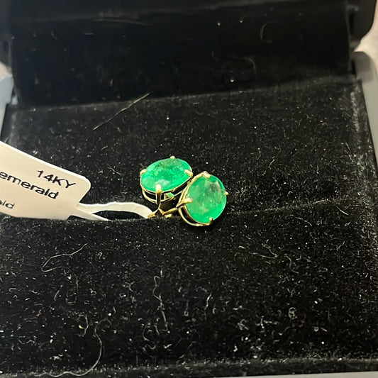 8x6 natural emerald - 14KY - studs - Natural emerald - 34423