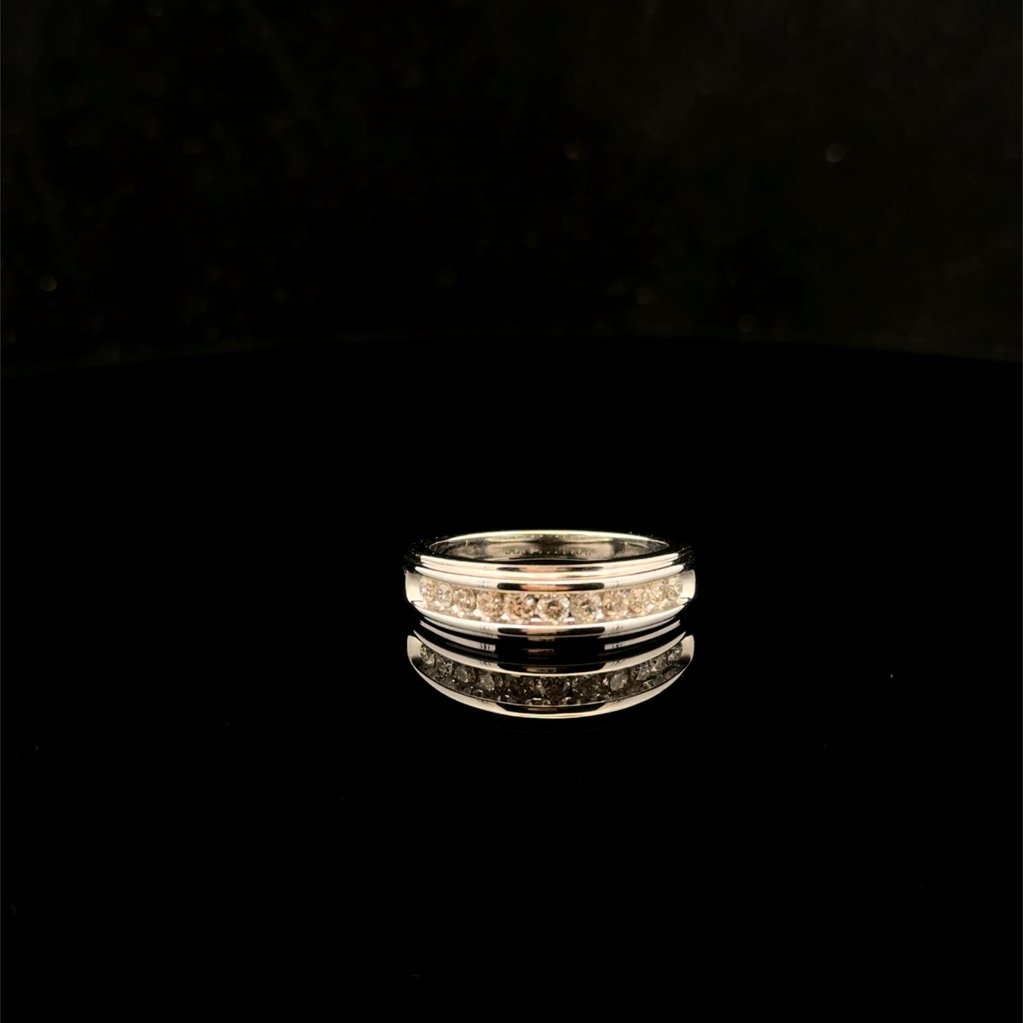 Channel Band 0.50ctw. F/SI2 - 10KW - Natural Diamond