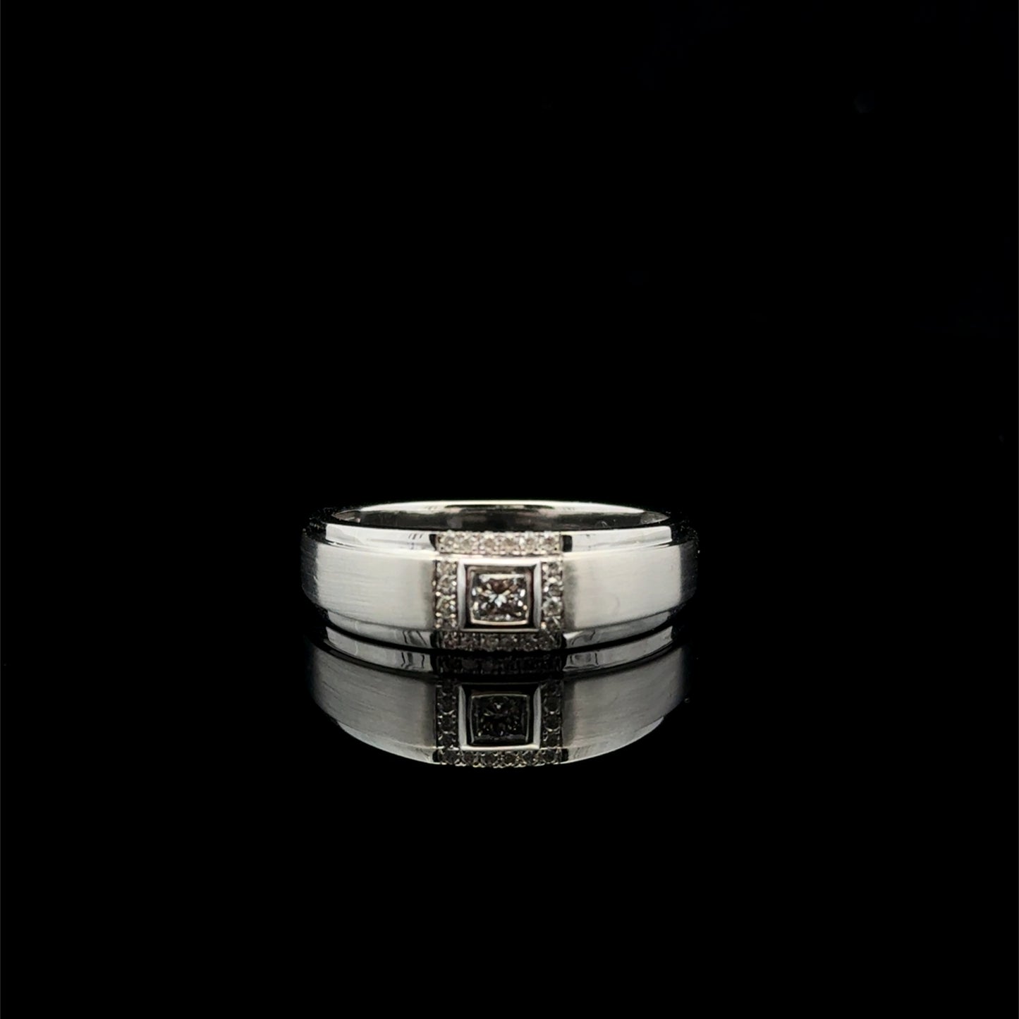 Square Men's 0.25ctw. F/SI1 - 10KW - Natural Diamond - 43498