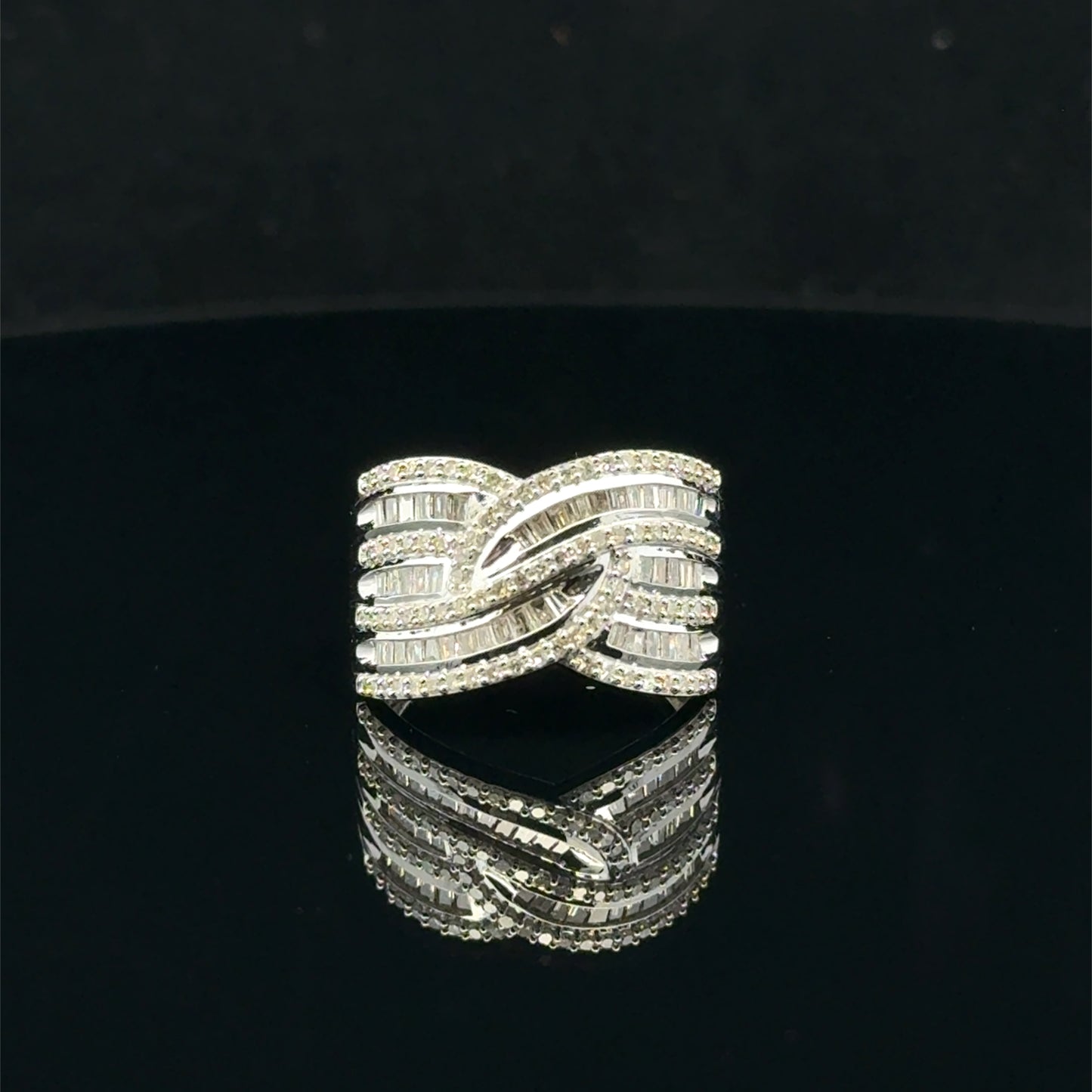 Interlock 0.50ctw. G/SI2. - 10KW - Natural Diamond