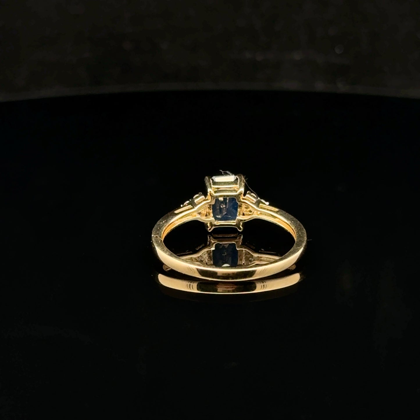 Three Stone 1ctw. 0.08ct. - 10KY - Natural Sapphire