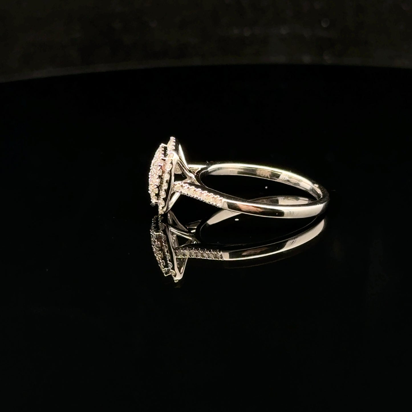 Square Halo 0.50ctw. H/I2. - 10KW - Natural Diamond