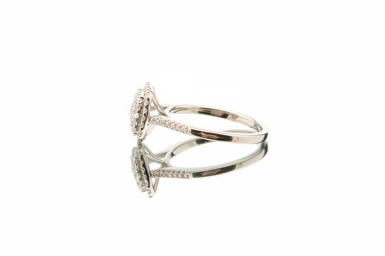Square Halo 0.50ctw. H/I2. - 10KW - Natural Diamond