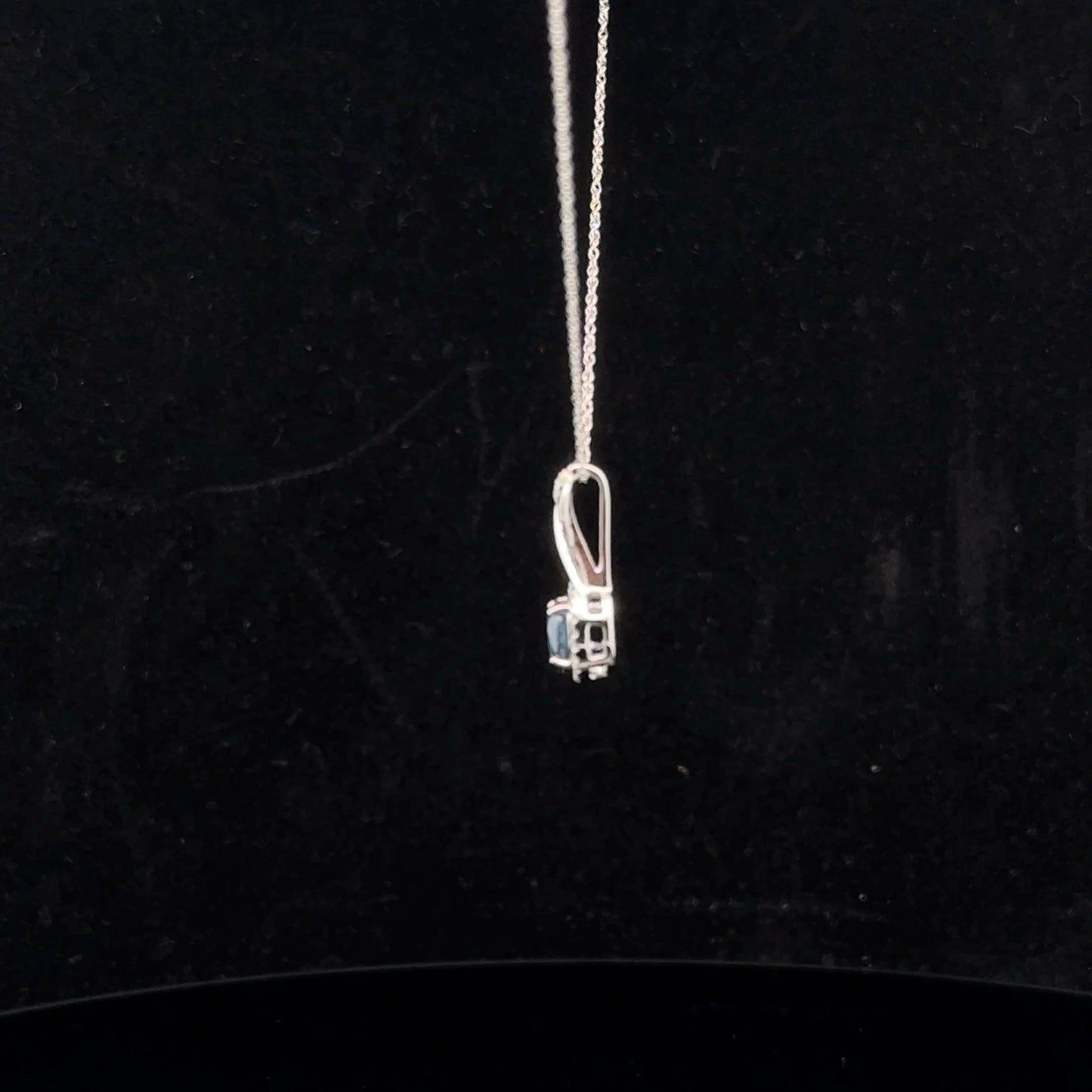 Round Halo 0.50ct. 0.12ctw. - 10KW - Natural Sapphire - 51041