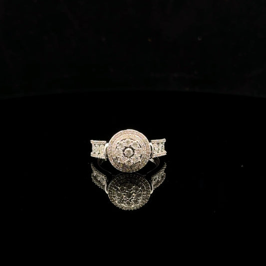 Wide Band Halo 0.75ctw. G/I1 - 10KW - Natural Diamond