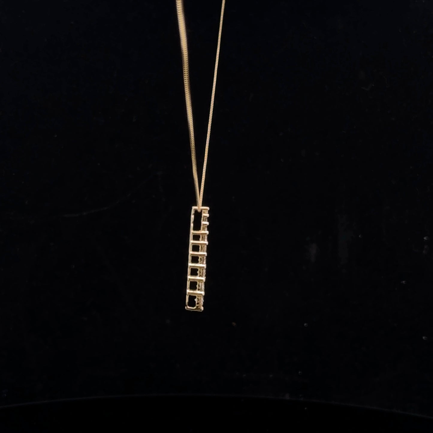 Graduated Drop 0.45ct. Fancy - 10KY - Natural Diamond - 51049