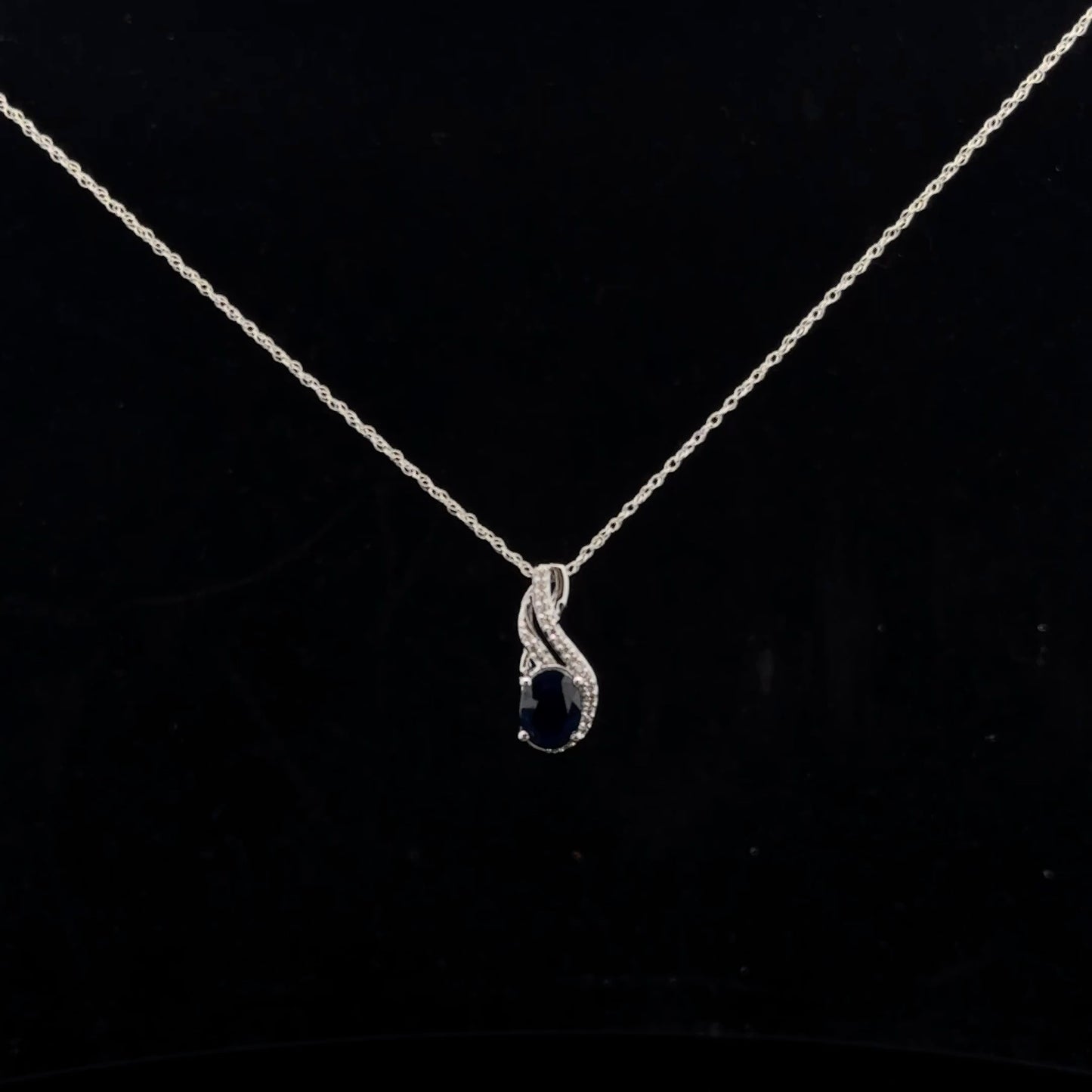 Oval Halo 1ct. 0.08ctw. - 10KW - Natural Sapphire - 51044