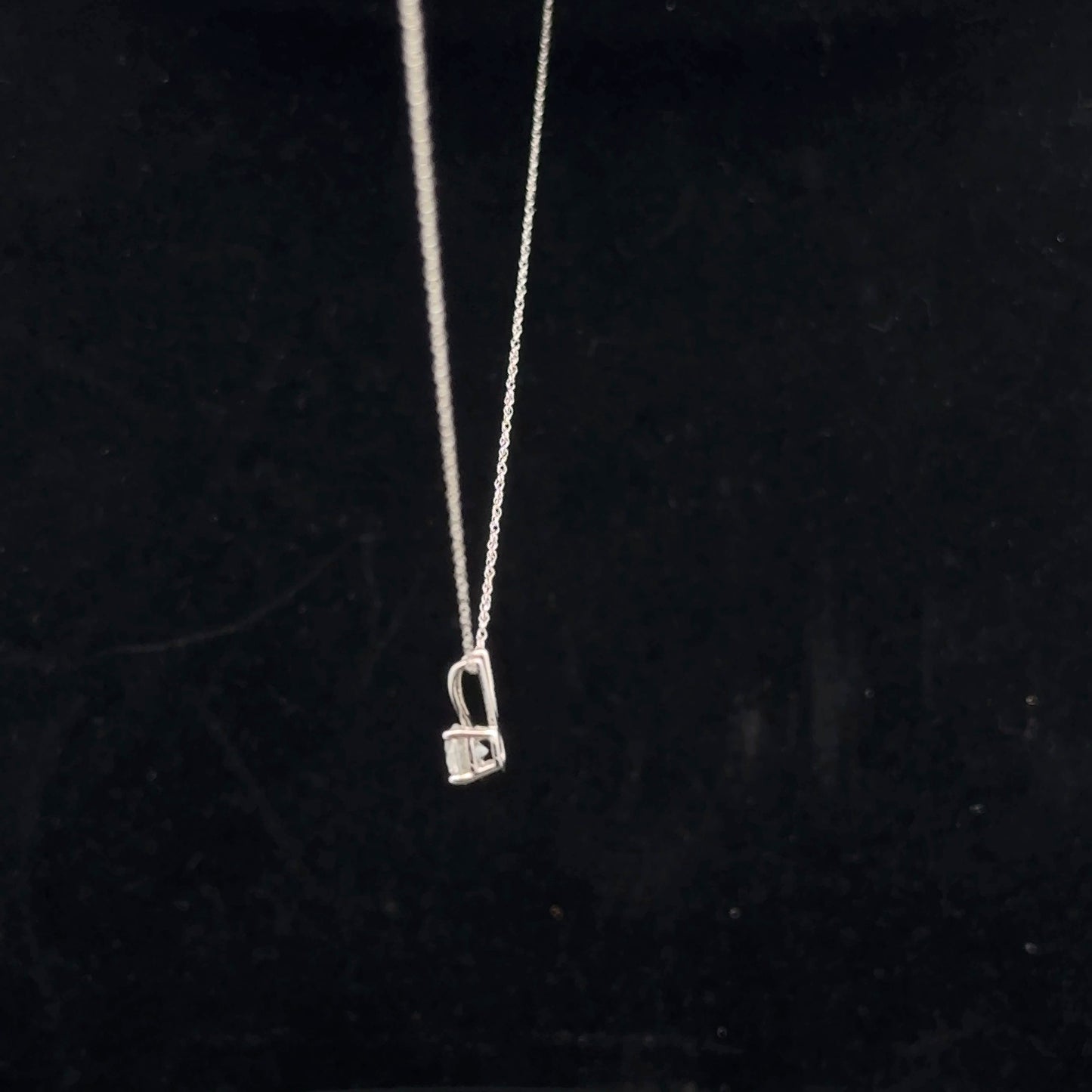 Solitaire Necklace 0.15ct. H/I1 - 10KW - Natural Diamond
