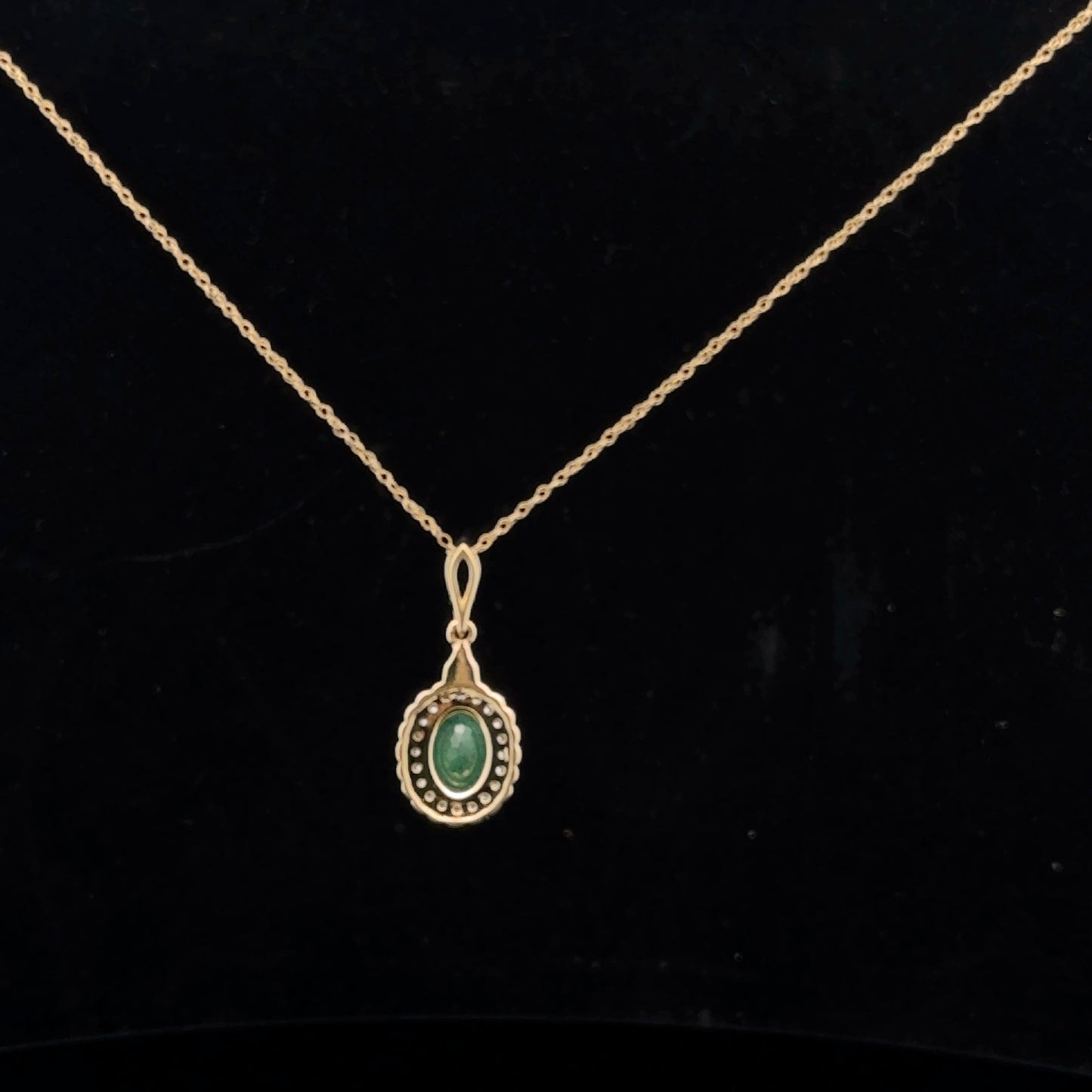 Oval Halo 1ct. 0.18ctw. - 10KY - Natural Emerald - 51053