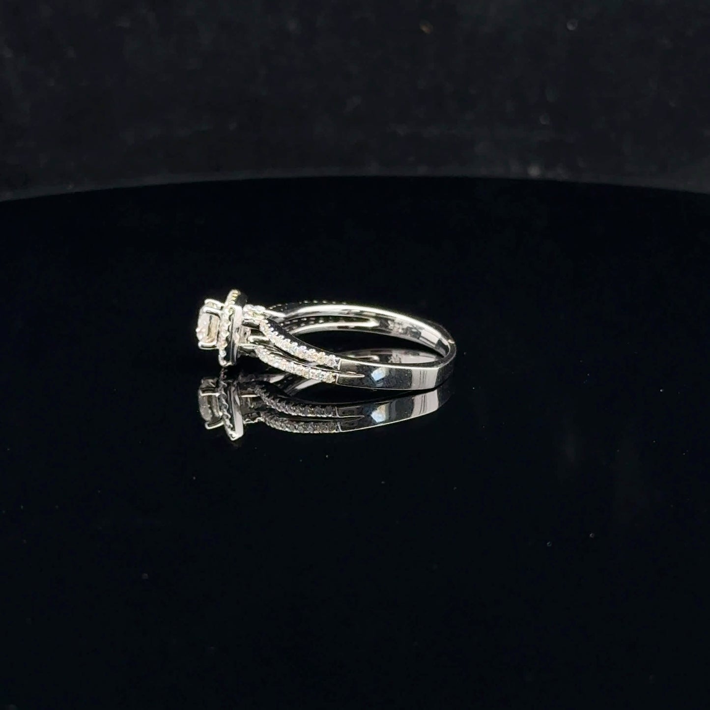 Split Band Halo 0.75ctw 0.38ct G/SI2 - 14KW - Natural Diamond - 52031
