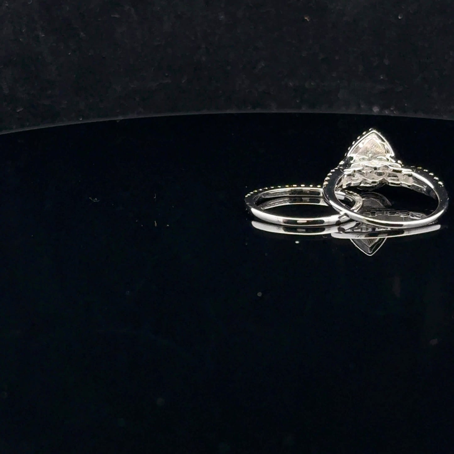 Pear Bridal 0.82ctw D/VVS1 - S925 - Moissanite - 52034