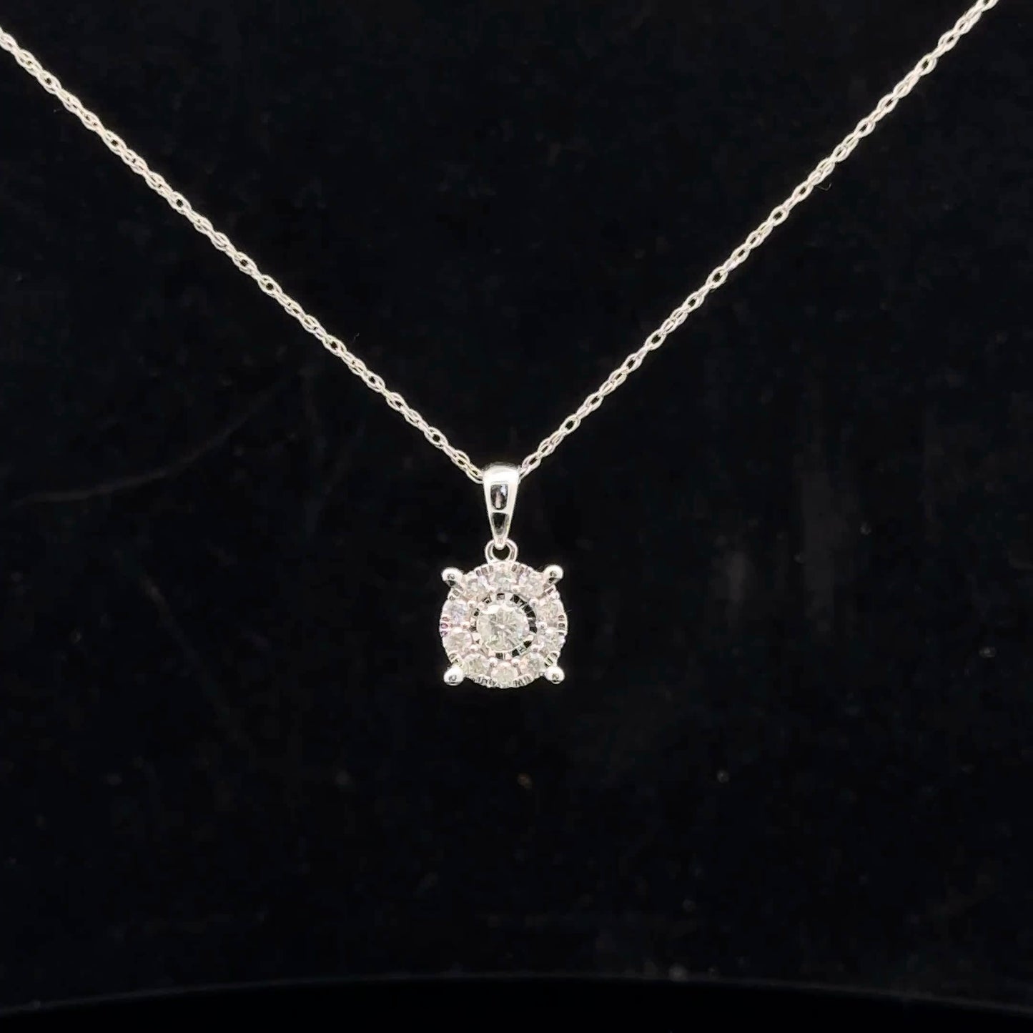 Halo Pendant 0.50ctw H/I - 14KW - Natural Diamond - 52039
