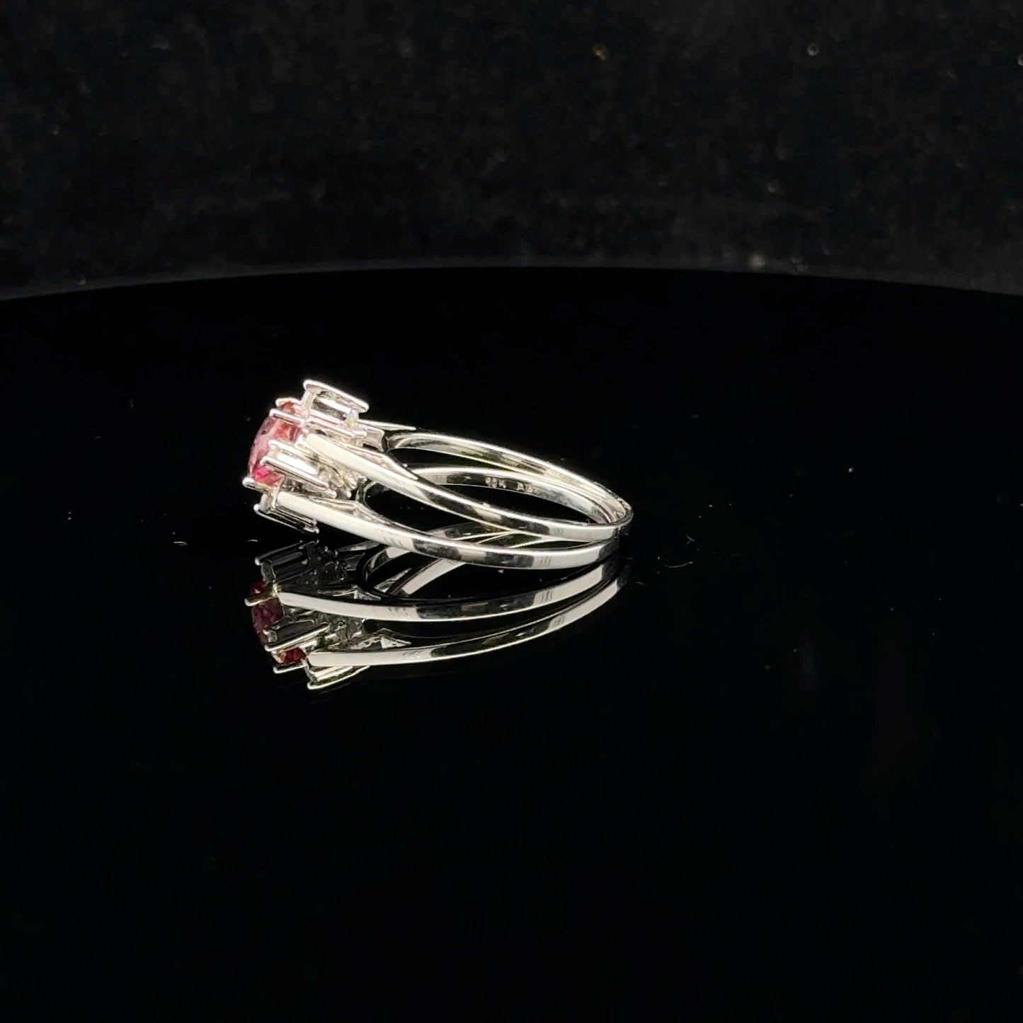 Reversible Topaz 0.75ctw. H/I - 10KW - Natural Diamond - 52043