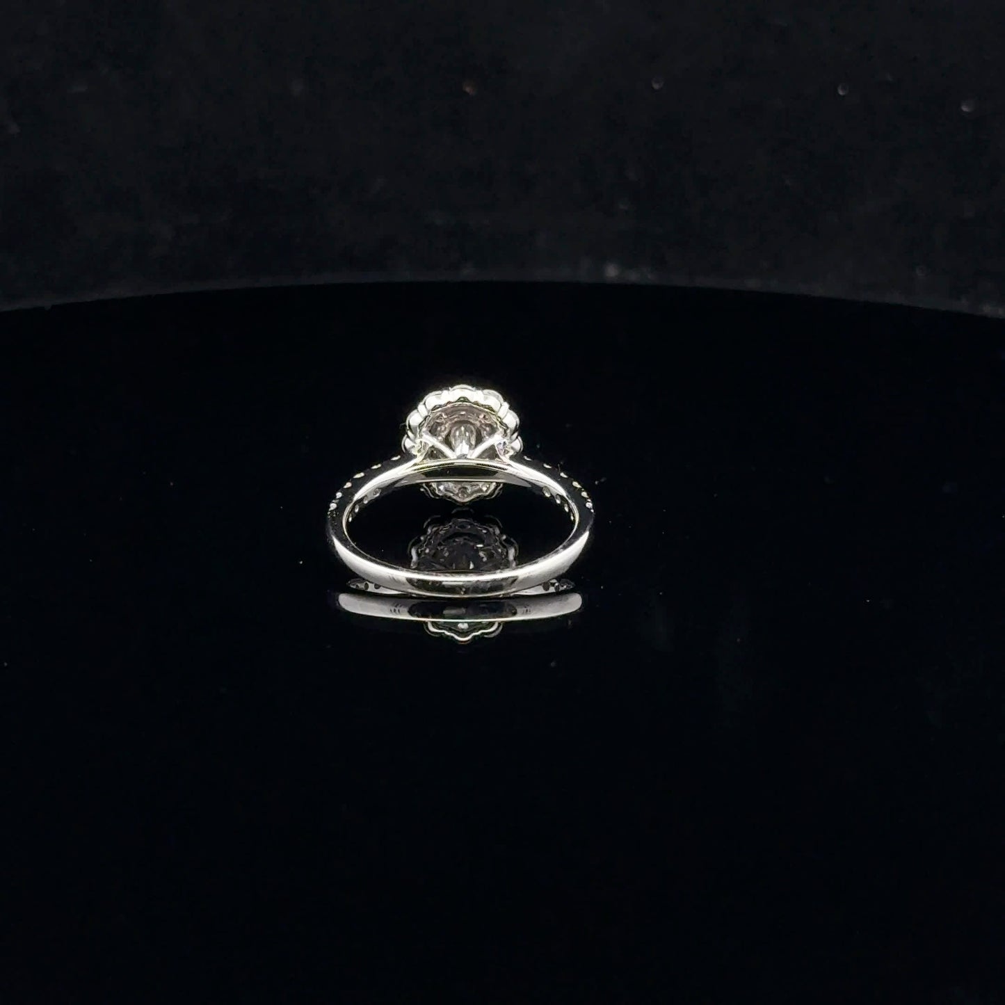Oval triple halo 1ctw 0.25ct F/SI1 - 14KW - Natural Diamond - 52051
