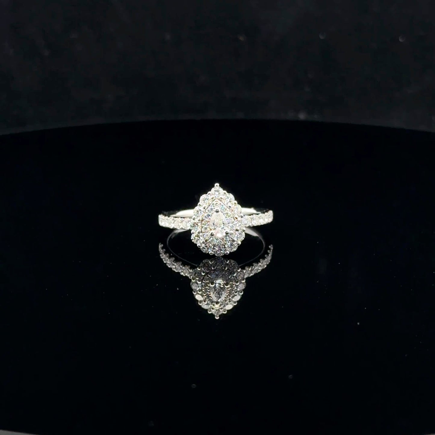 Pear triple halo 1ctw 0.25ct F/SI1 - 14KW - Natural Diamond - 52053