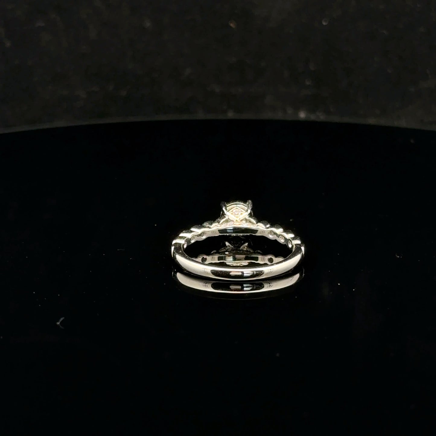 Twist Solitaire 0.50ctw 0.35ct G/I1 - 10KW - Natural Diamond - 52082