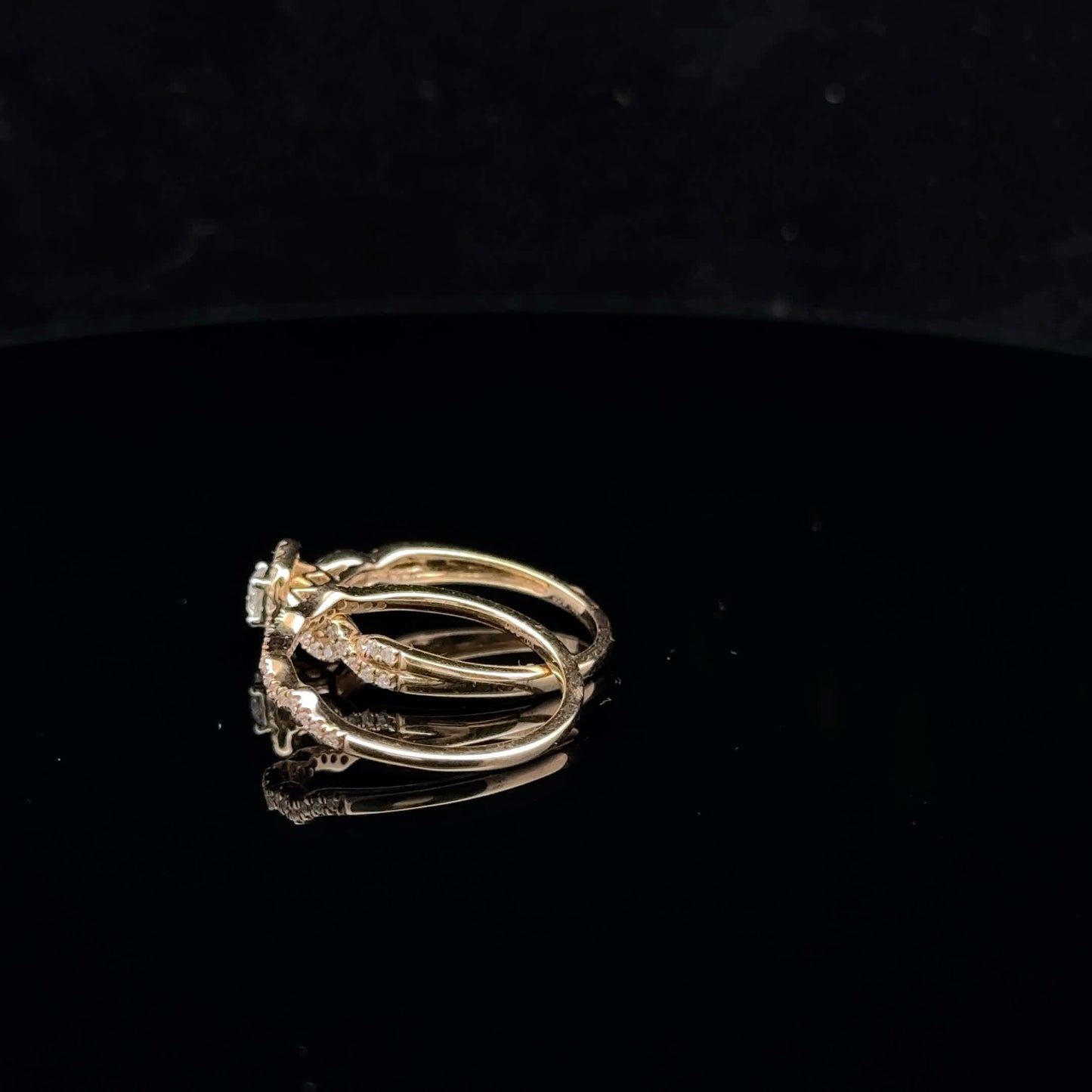 Natural Diamond - 10KY - Round Twist Set - 53000