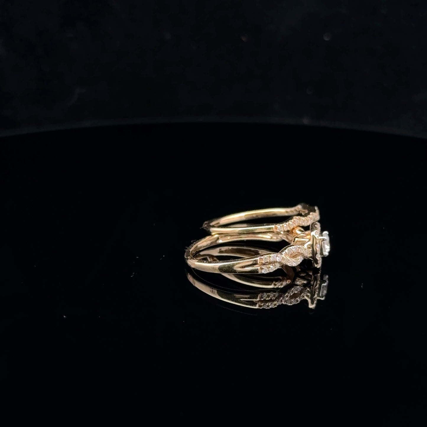 Natural Diamond - 10KY - Round Twist Set - 53000
