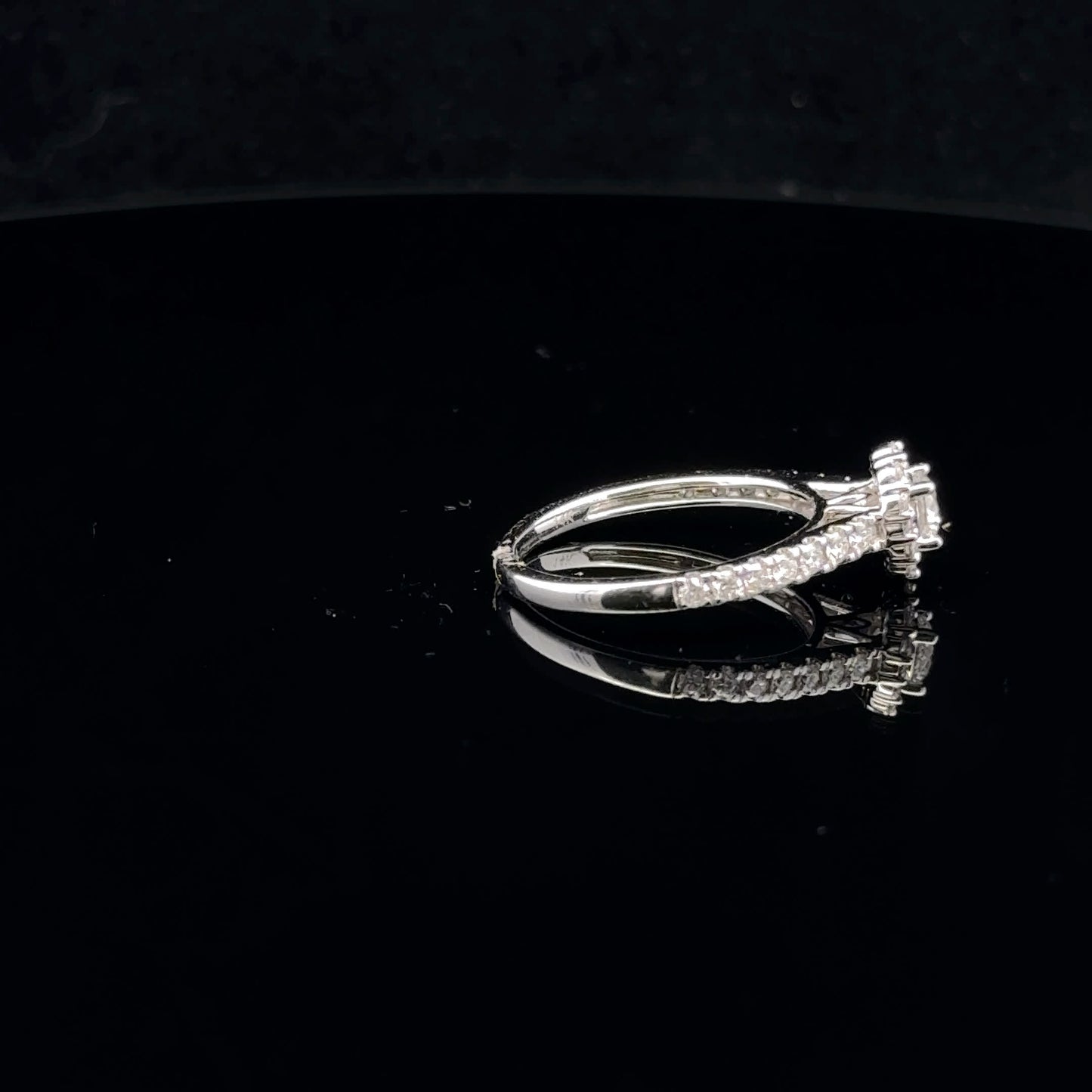 0.75ctw 0.33ct G/VS2 #5 Round Halo - 14KW - Natural Diamond - 53022