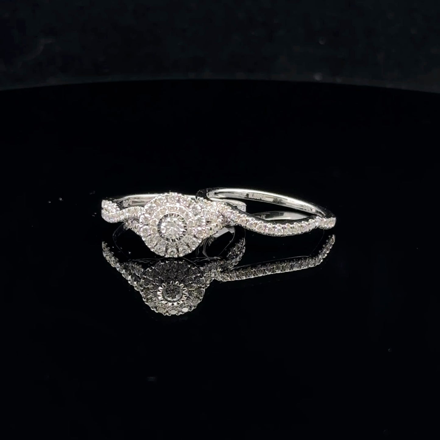 0.63ctw 0.10ct G/SI1 #6.5 Halo Twist Set - 14KW - Natural Diamond - 53024