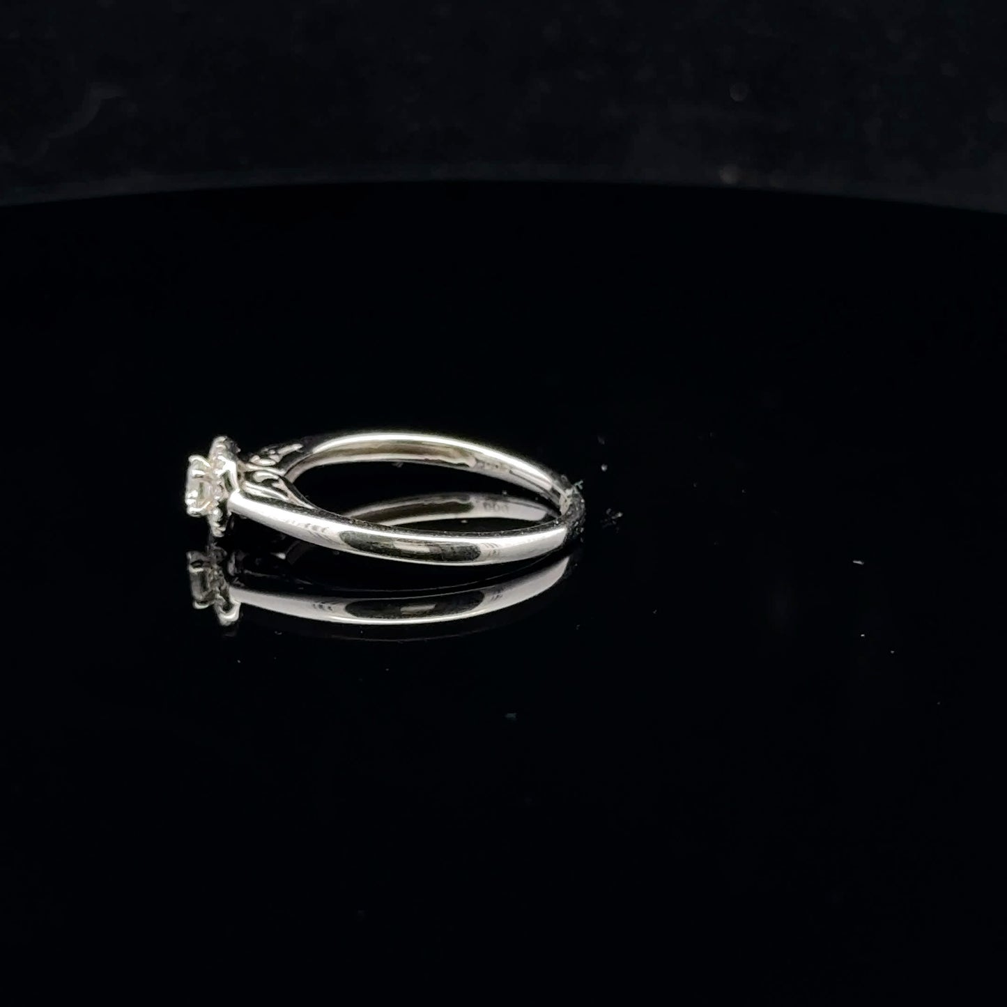 0.25ctw 0.17ct G/SI1 #7 Cushion Halo - 14KW - Natural Diamond - 53030