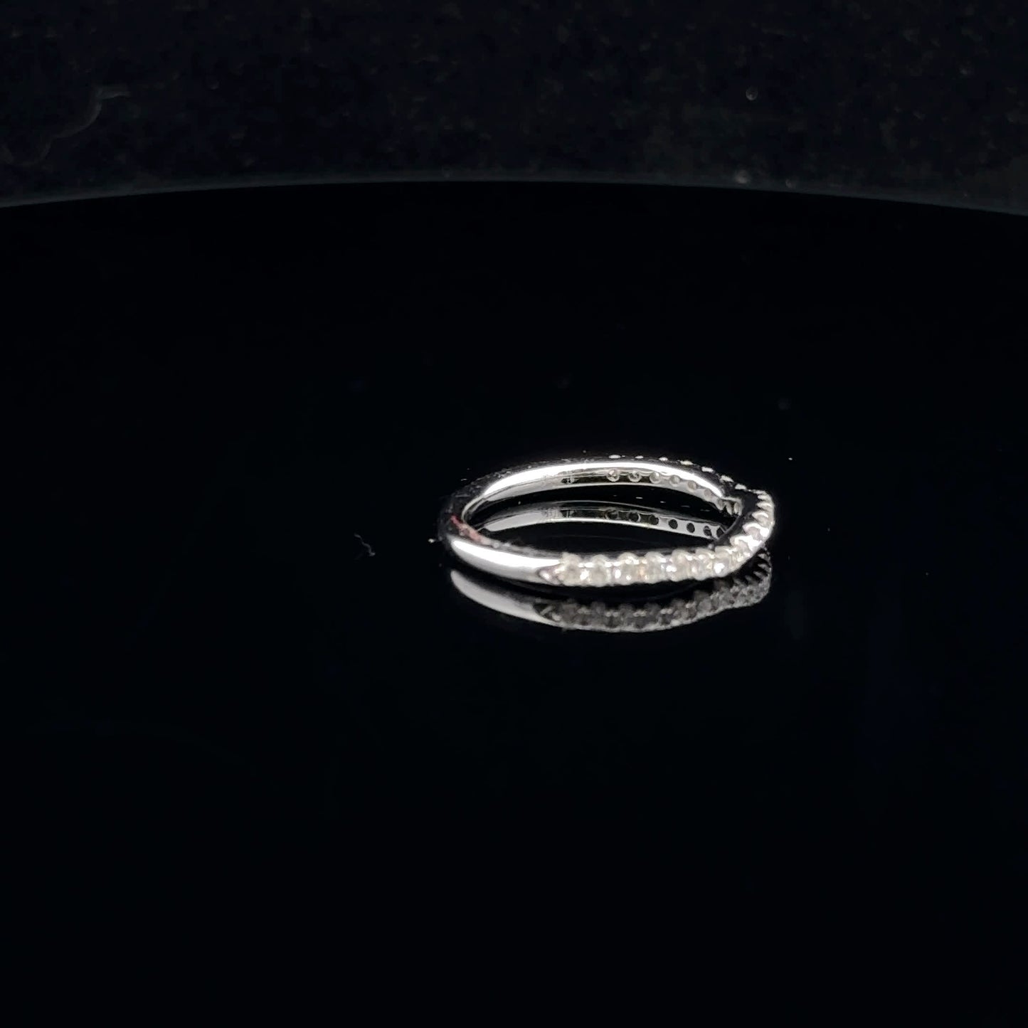 0.31ctw G/SI1 #6 W Band - 14KW - Natural Diamond - 53038
