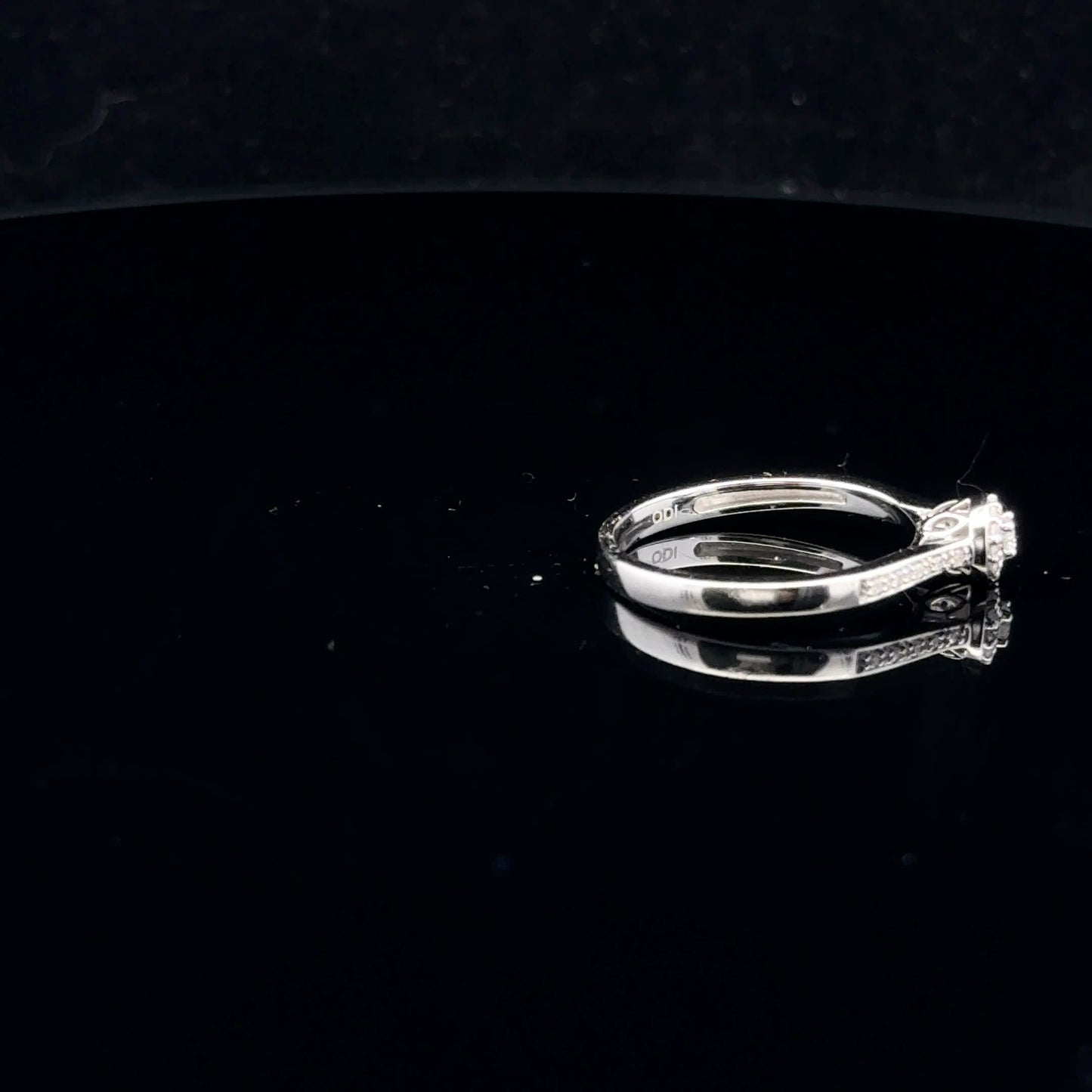 0.12ctw G/SI2#7 Halo Promise - 10KW - Natural Diamond - 53050