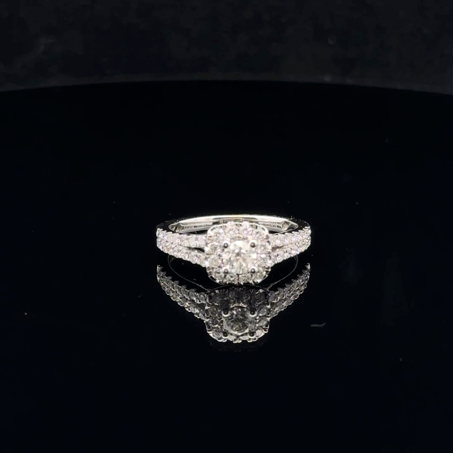 0.88ctw 0.33ct F/SI1 #7 Halo RBC - 14KW - Natural Diamond - 53055