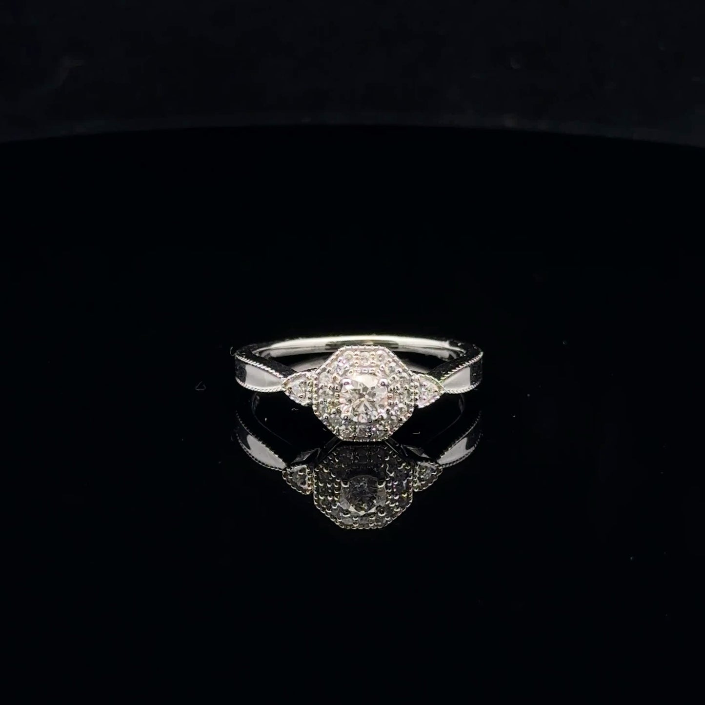 0.33ctw 0.2ct G/SI2 Vintage Halo - 14KW - Natural Diamond - 53062-7