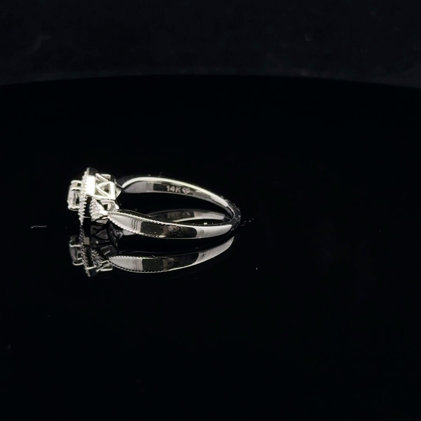 Natural Diamond - 14KW - Vintage Halo - 53062