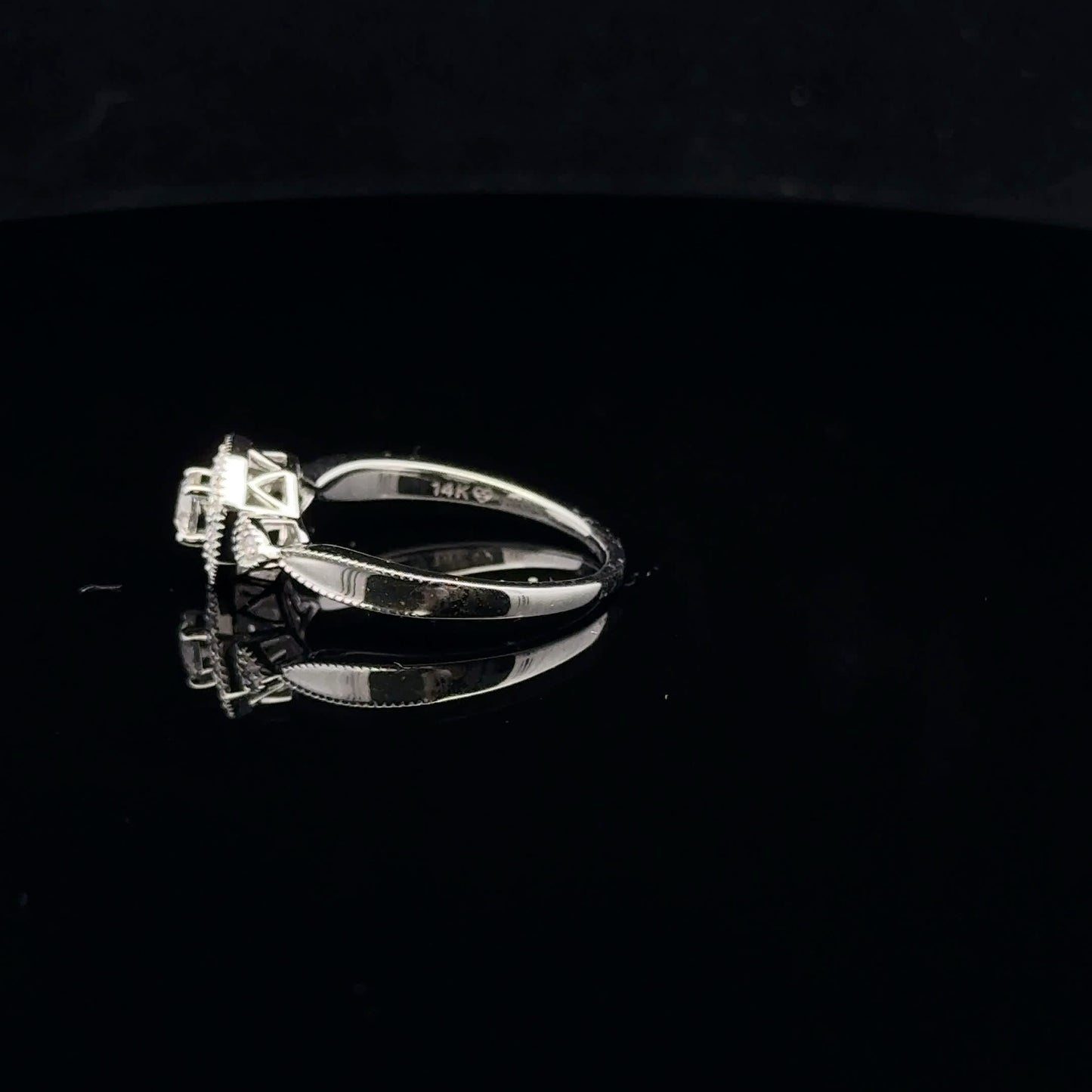 0.33ctw 0.2ct G/SI2 Vintage Halo - 14KW - Natural Diamond - 53062-7