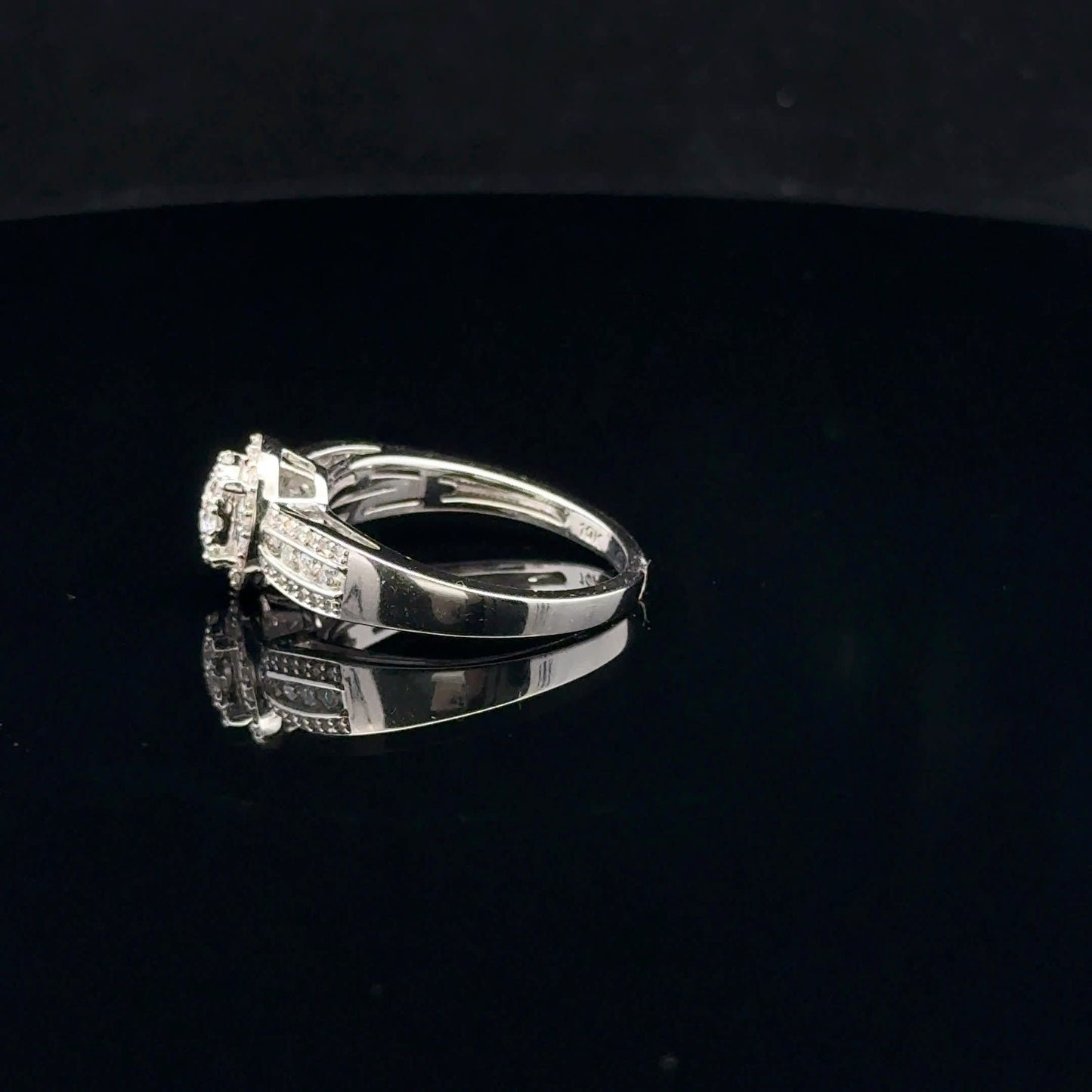 0.50ctw G/SI1 #7 Oval Wide Band - 10KW - Natural Diamond - 53069