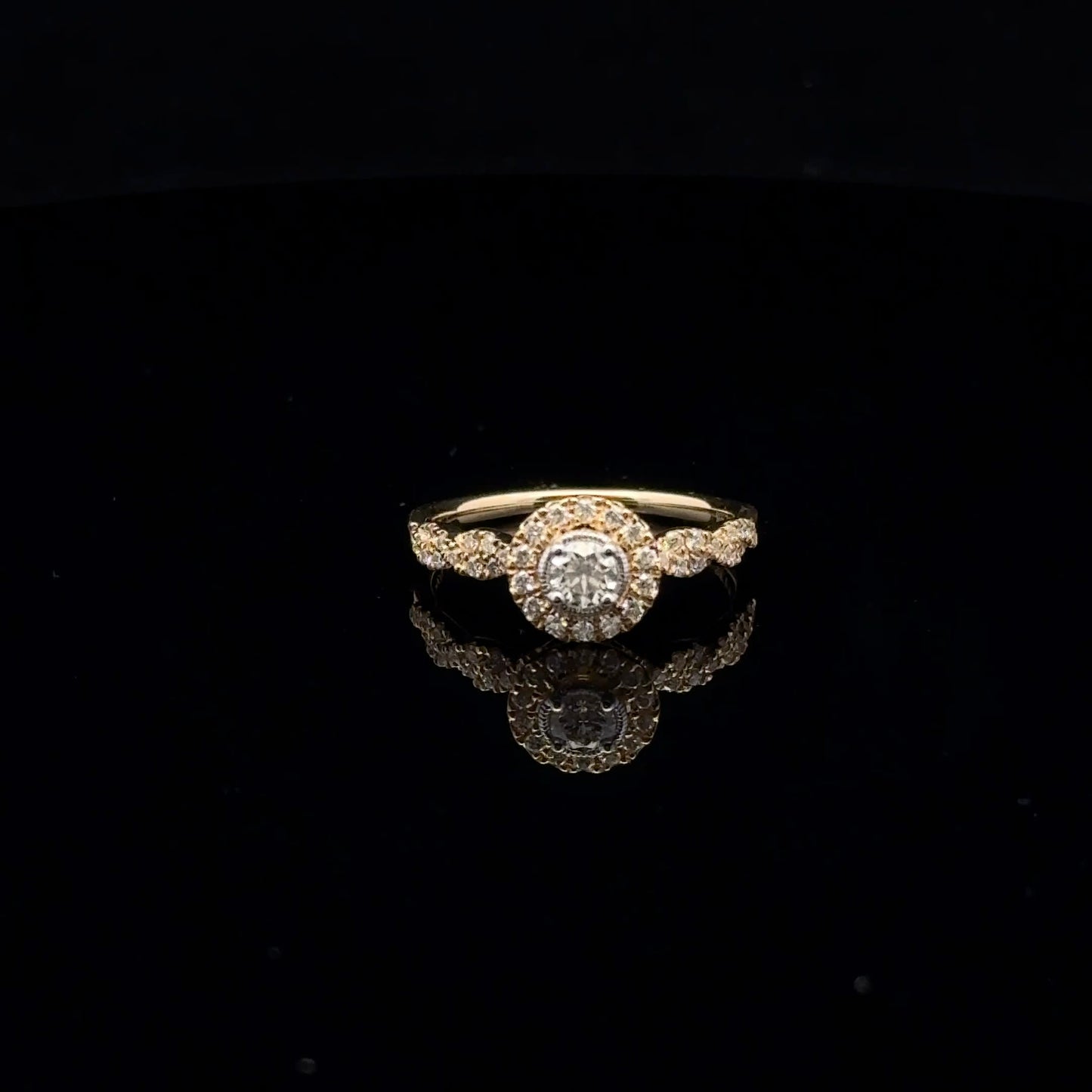 Natural Diamond - 10KY - Halo Twist - 53084