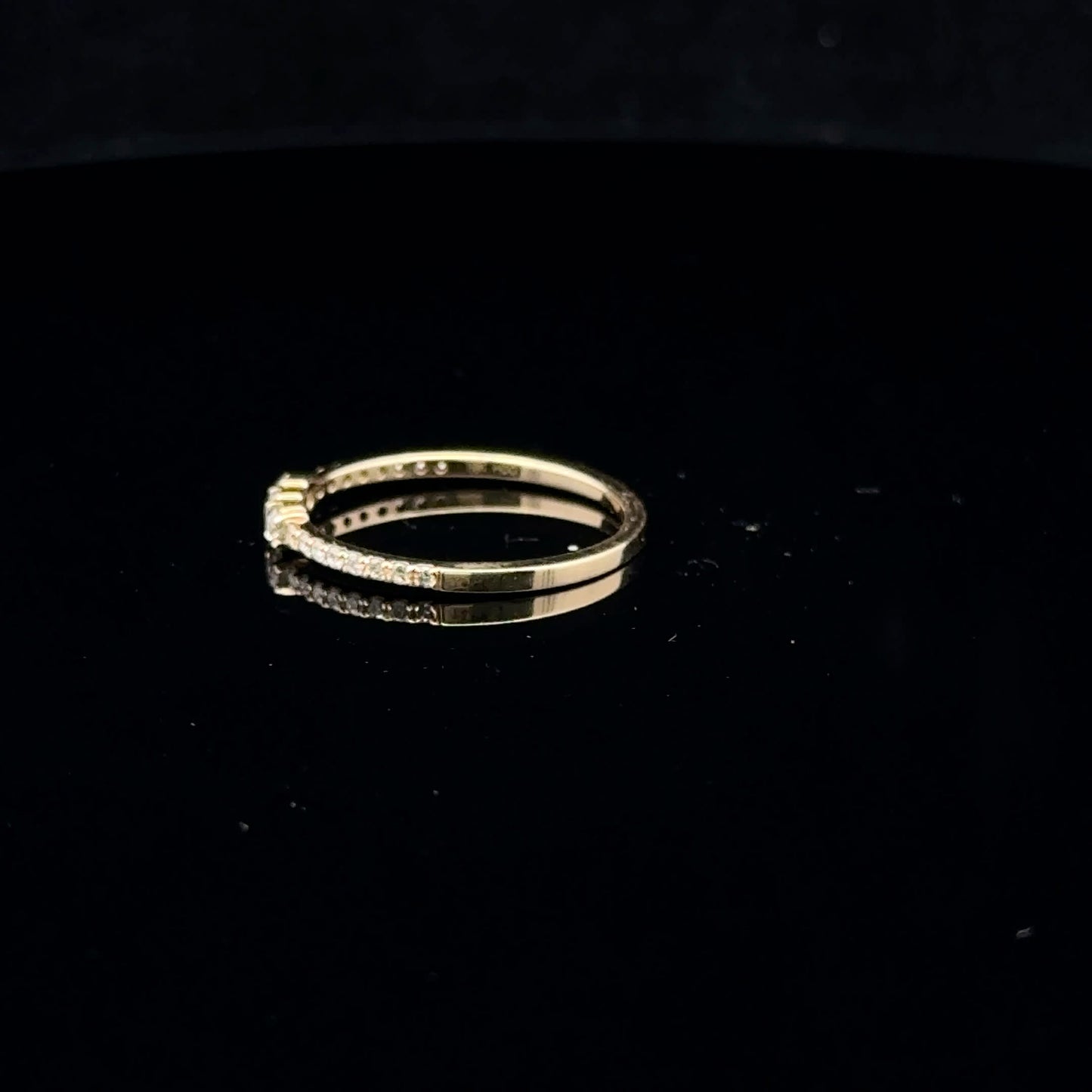 0.25ctw H/Si2 #7 Three Stone Band - 10KY - Natural Diamond - 53095