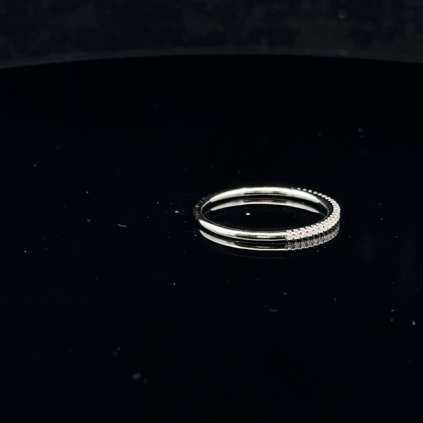 0.08ctw H/I1 #7 Band - 10KW - Natural Diamond - 53101
