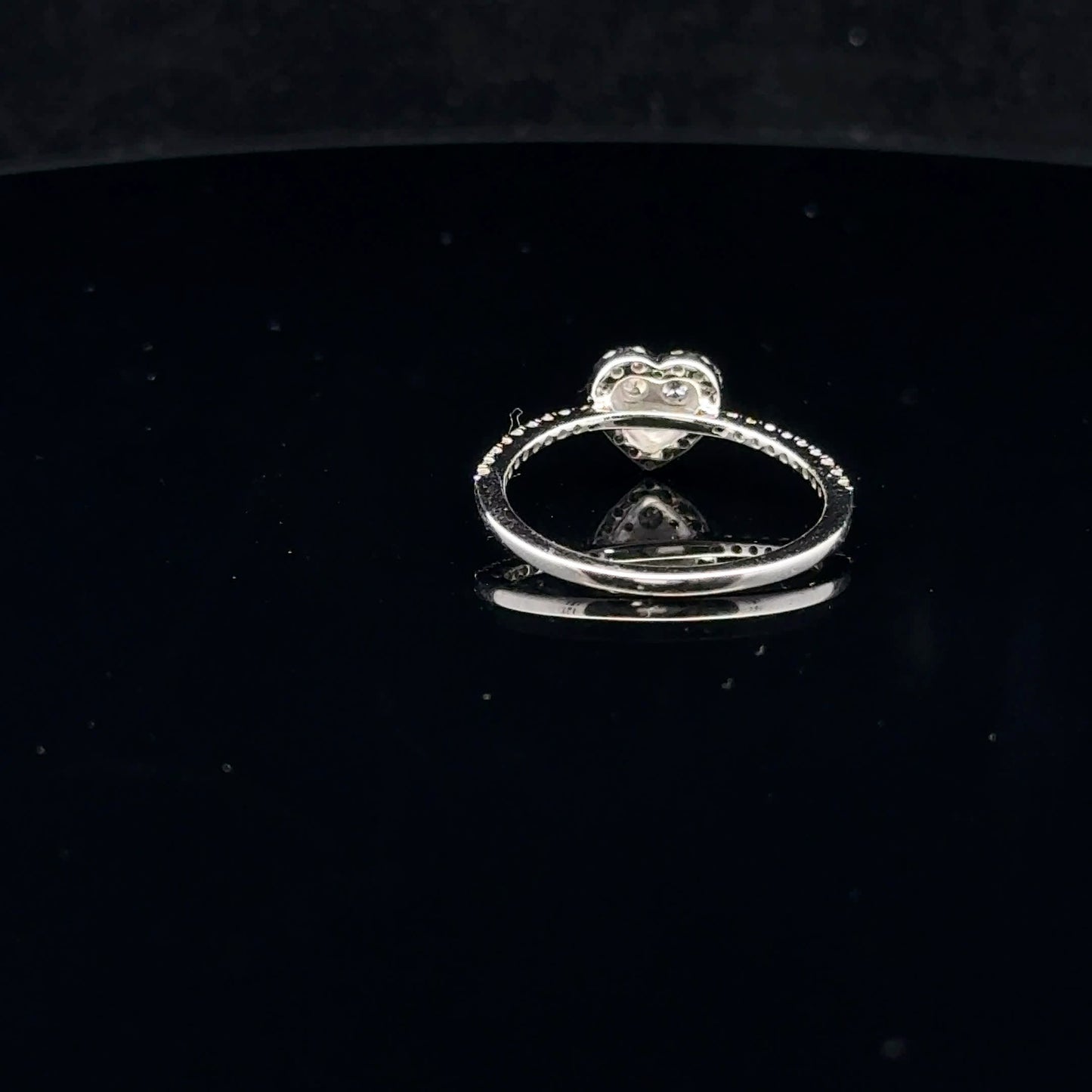 0.25ctw G/I1 #7 Heart Mini halo - 10KW - Natural Diamond - 53105