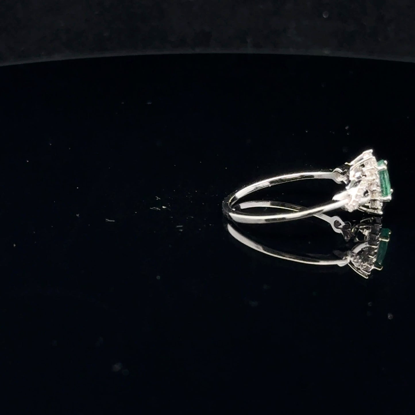 0.10ctw Dia #7 Emerald Halo - 10KW - Natural Stone - 53106