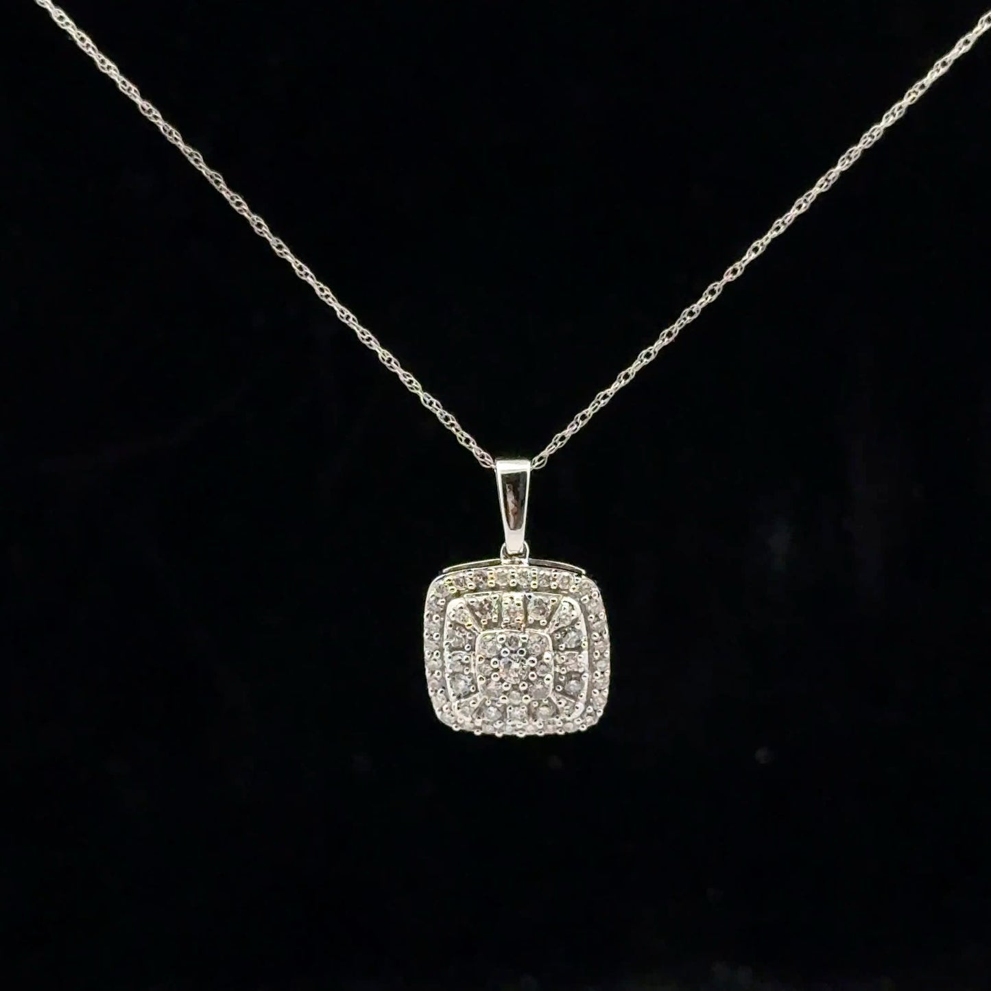 0.50ctw H/SI2 Square Halo - 10KW - Natural Diamond - 53116