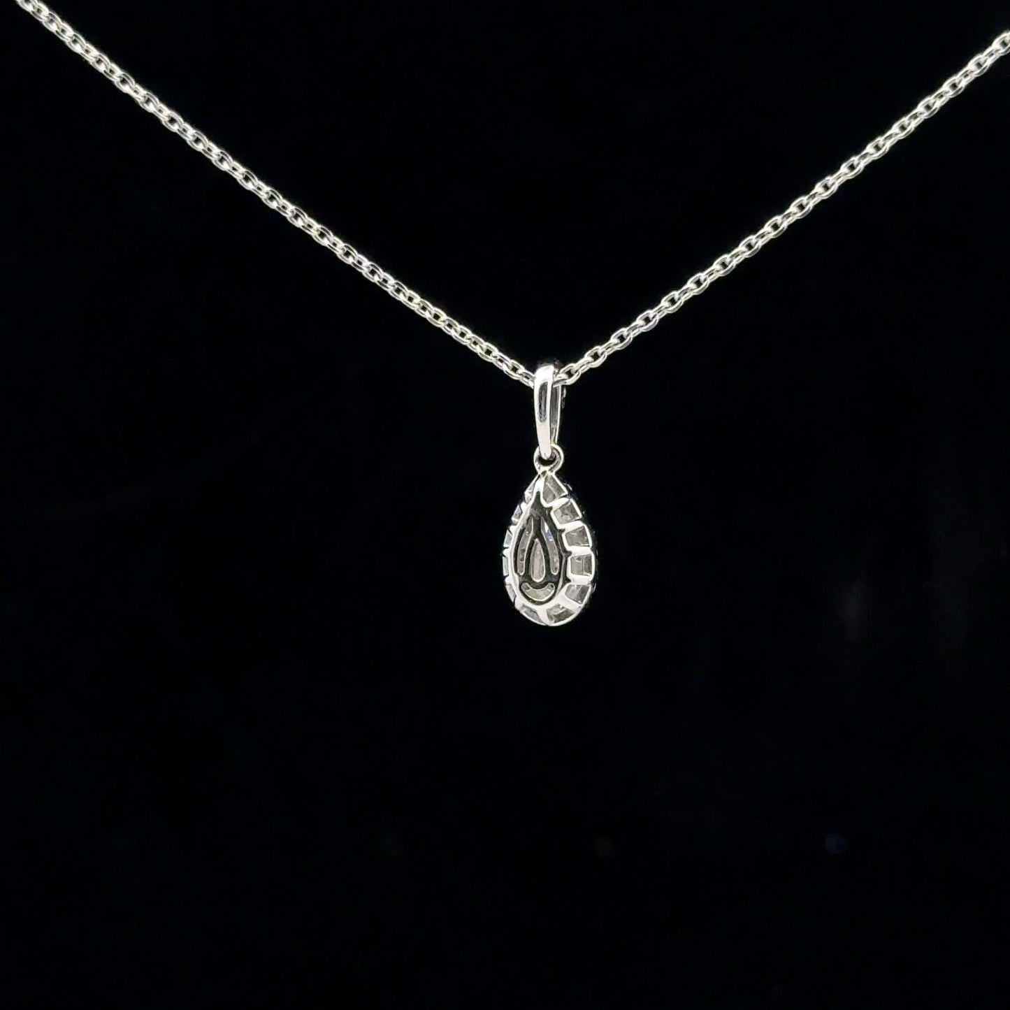 0.25ctw H/I1 Pear Halo - 10KW - Natural Diamond - 53119