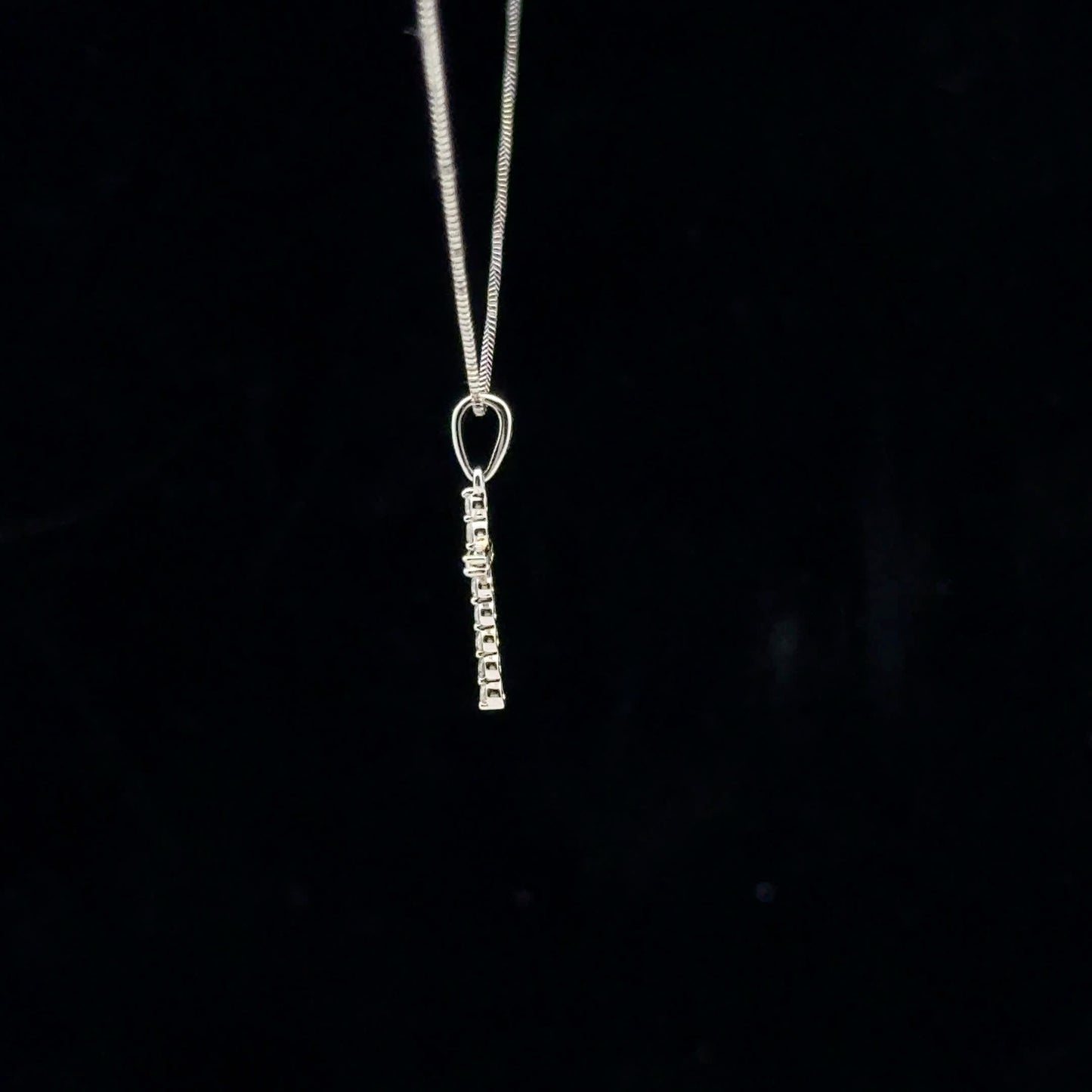 0.15ctw G/I1 Mini Cross - 14KW - Natural Diamond - 53124