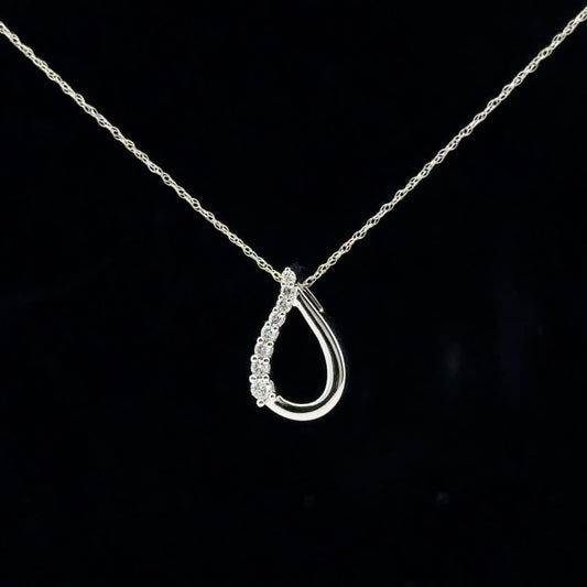 0.15ctw G/SI2 Pear Journey - 10KW - Natural Diamond - 53133