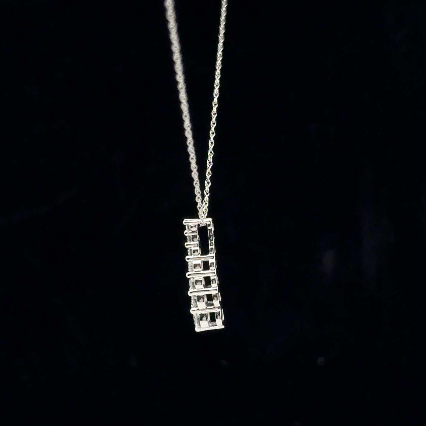 0.25ctw G/SI2 Mini Journey - 10KW - Natural Diamond - 53134
