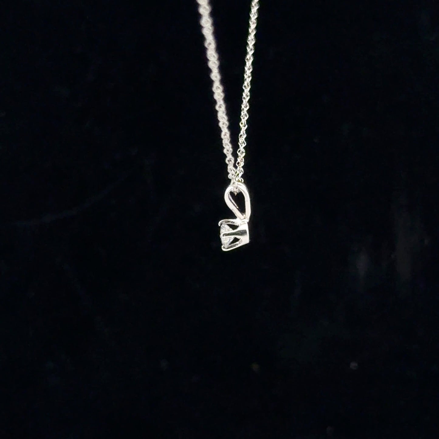 0.20ct F/VS2 Mini Solitaire - 14KW - Natural Diamond - 53137