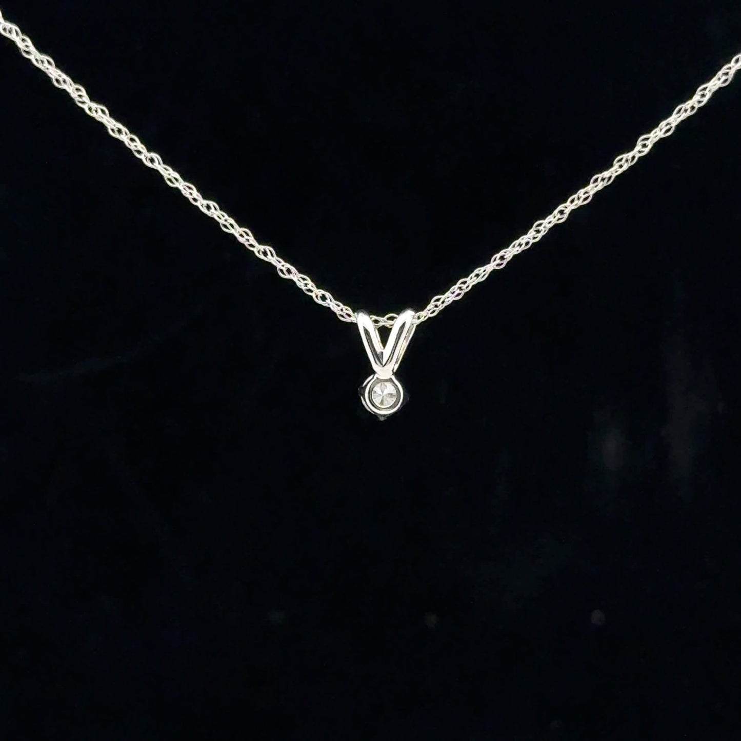 0.20ct F/VS2 Mini Solitaire - 14KW - Natural Diamond - 53137