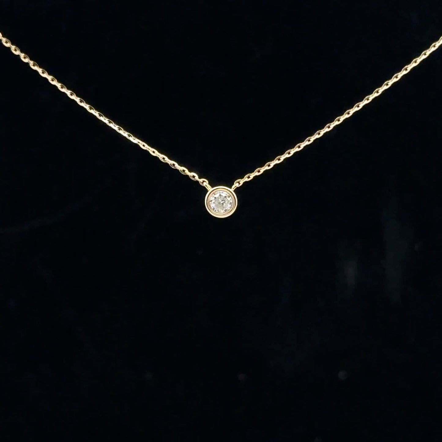 0.11ct G/Si2 Bezel Solitaire - 14KY - Natural Diamond - 53141