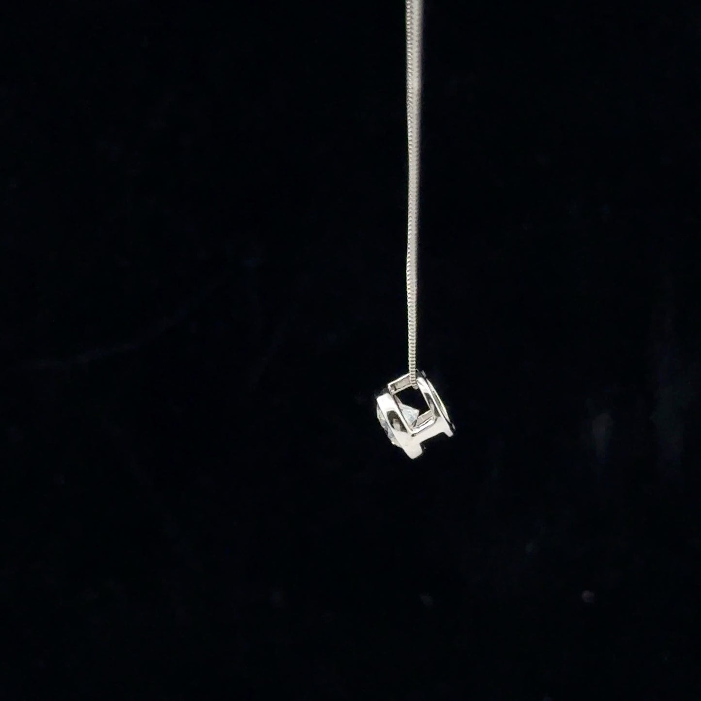 0.50ct G/SI2 Bezel Solitaire - 14KW - Natural Diamond - 53152