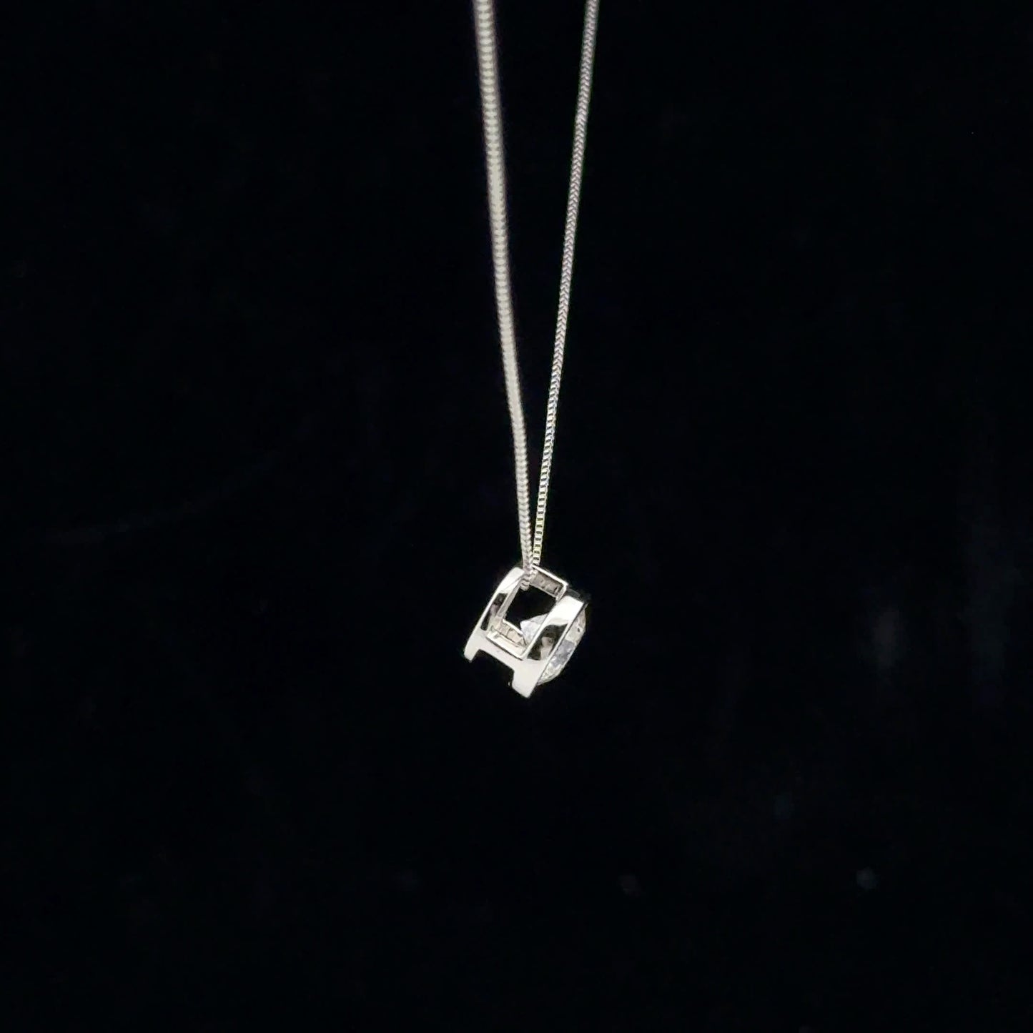 0.50ct G/SI2 Bezel Solitaire - 14KW - Natural Diamond - 53152